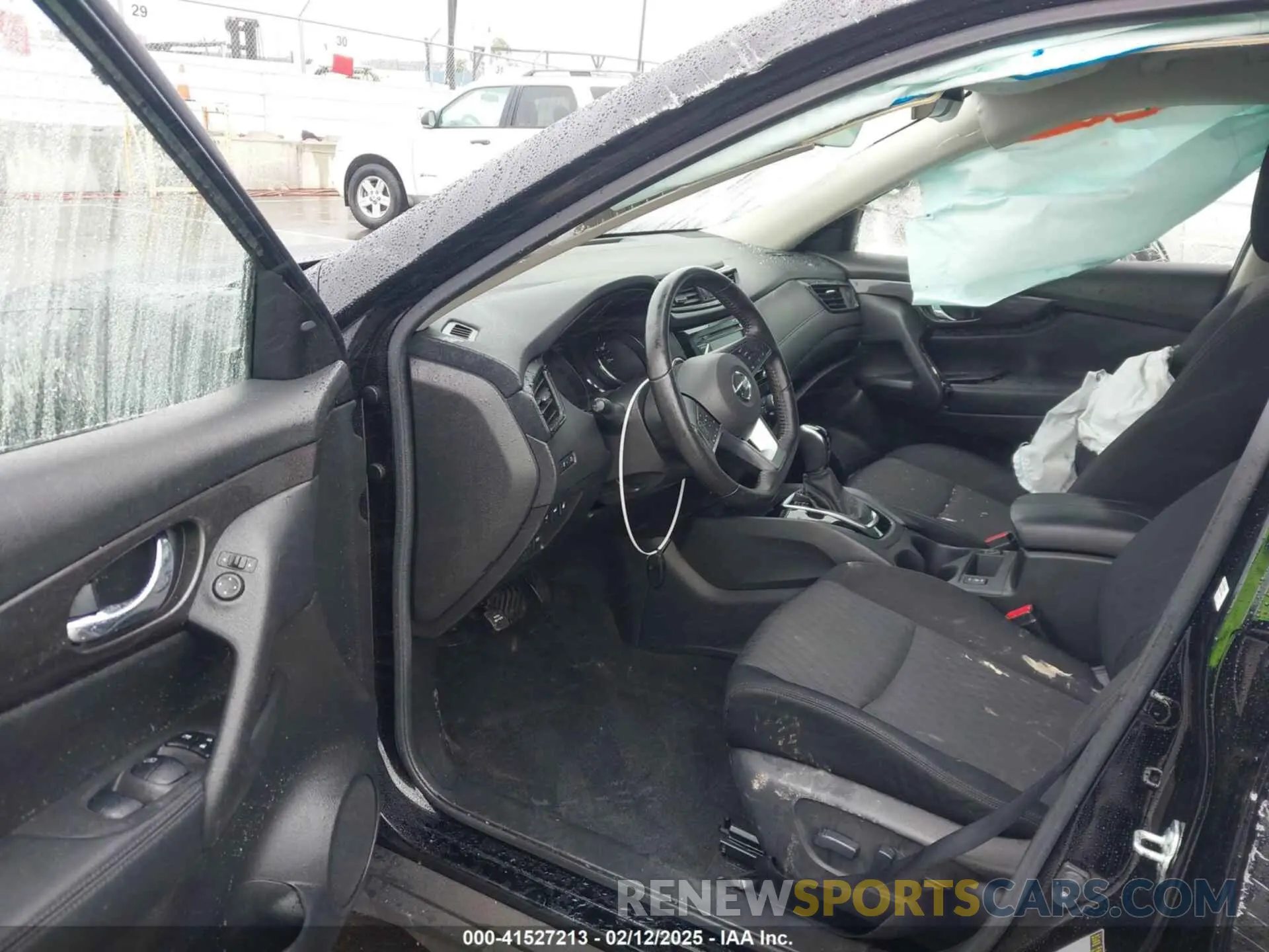 5 Photograph of a damaged car JN8AT2MT7KW261349 NISSAN ROGUE 2019