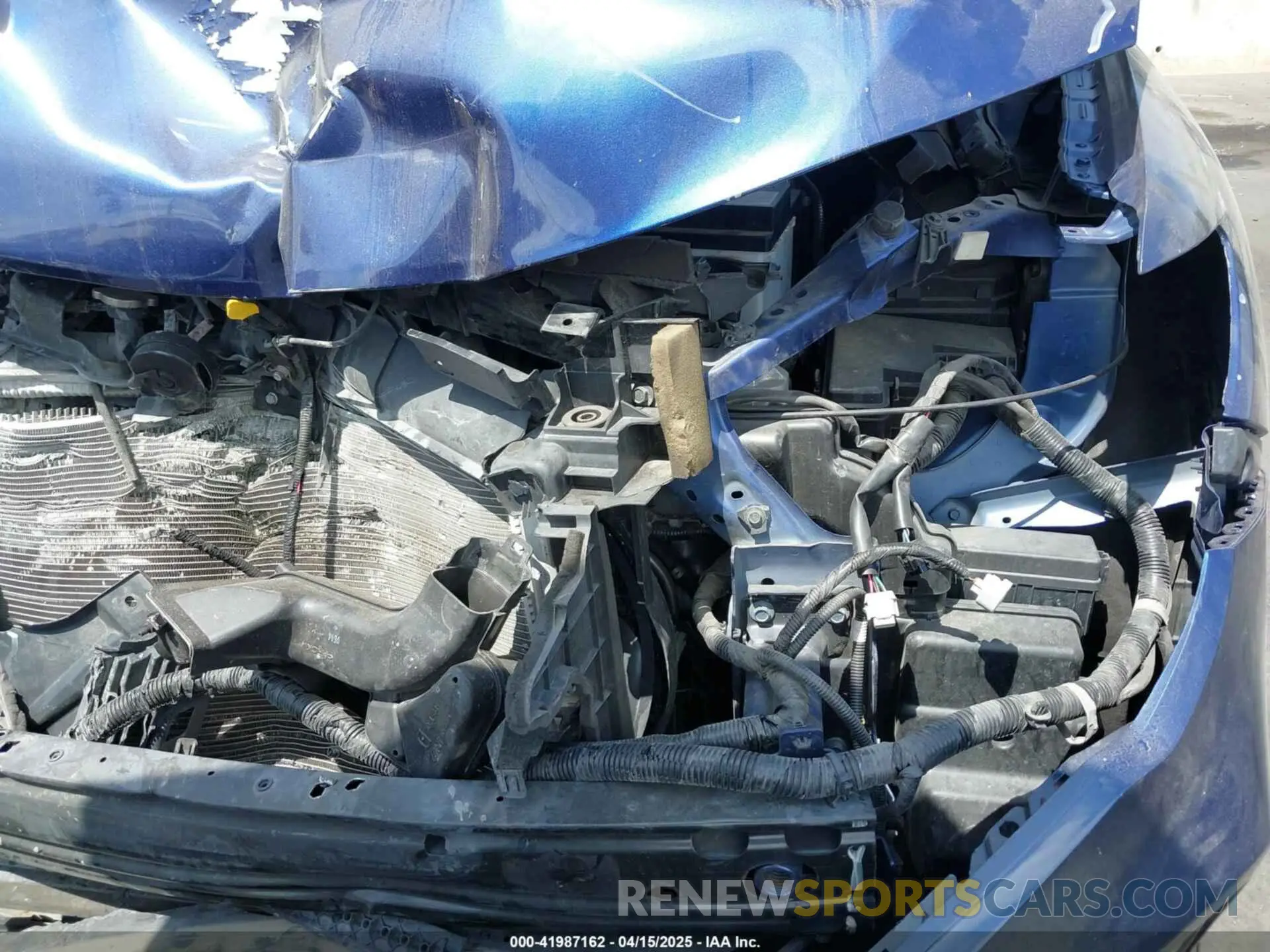 18 Photograph of a damaged car JN8AT2MT7KW268205 NISSAN ROGUE 2019