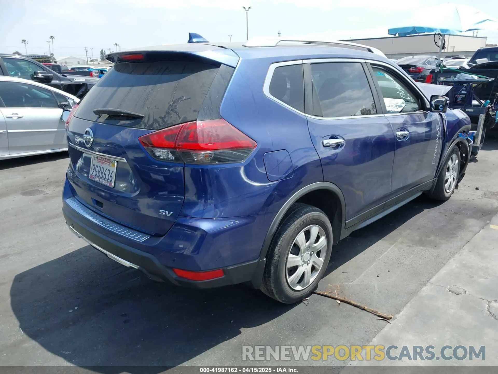 4 Photograph of a damaged car JN8AT2MT7KW268205 NISSAN ROGUE 2019