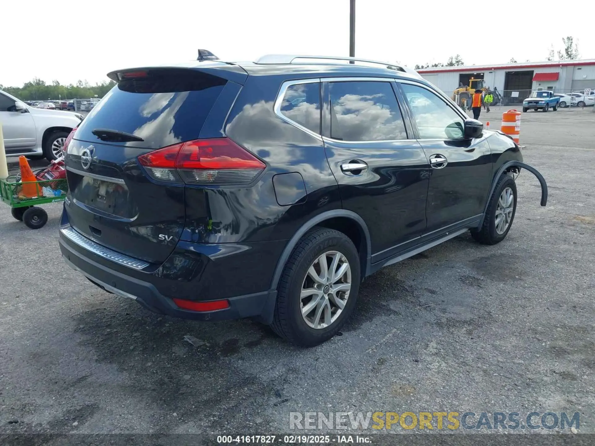 4 Photograph of a damaged car JN8AT2MT7KW503587 NISSAN ROGUE 2019