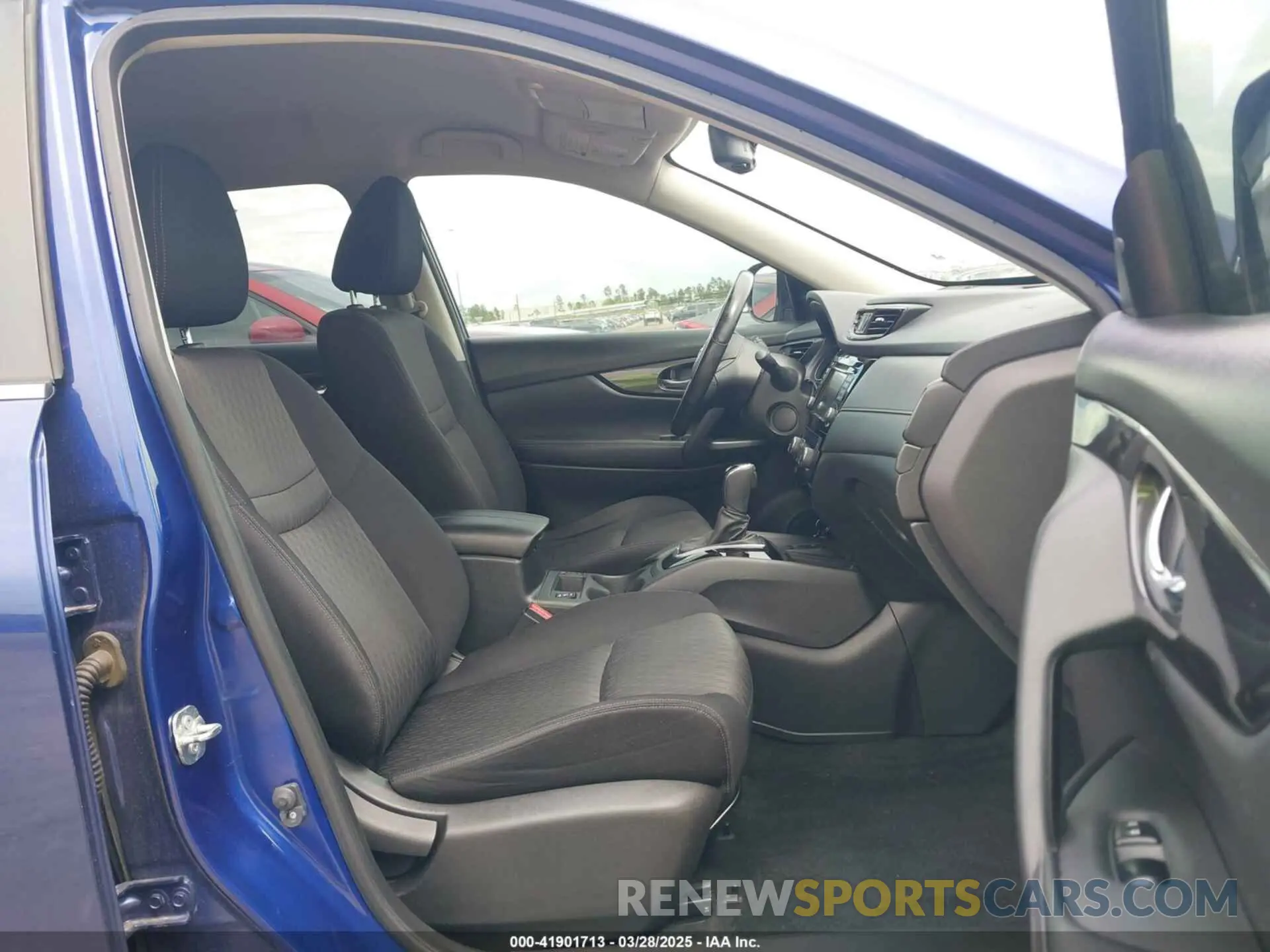 5 Photograph of a damaged car JN8AT2MT8KW256290 NISSAN ROGUE 2019