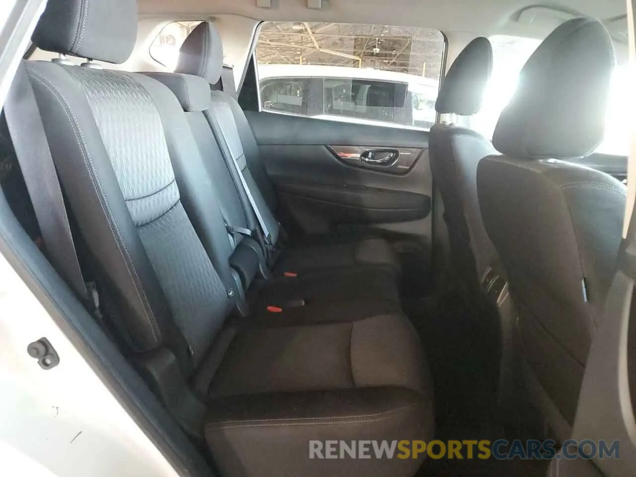 11 Photograph of a damaged car JN8AT2MT8KW257696 NISSAN ROGUE 2019