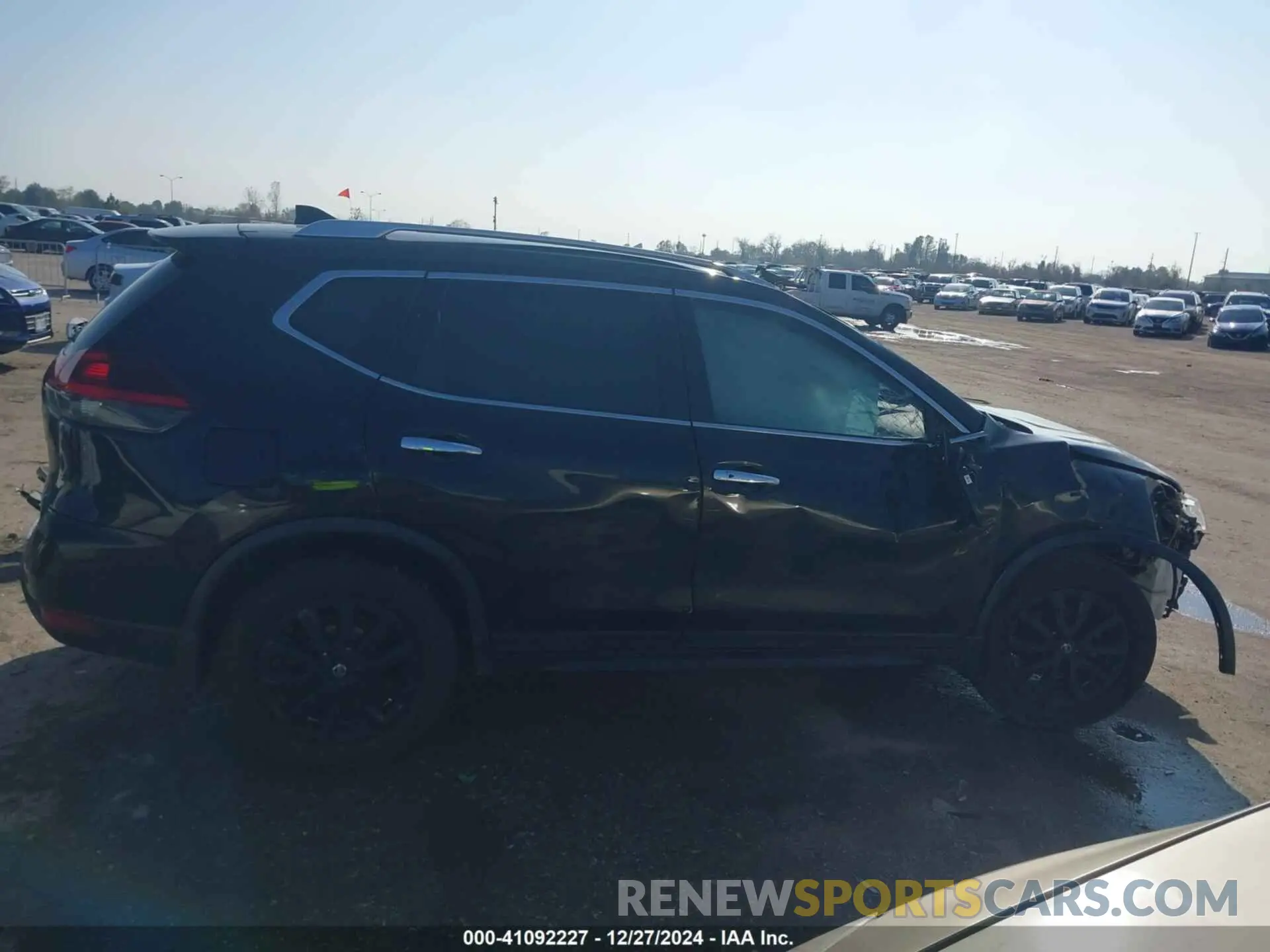 14 Photograph of a damaged car JN8AT2MT8KW258914 NISSAN ROGUE 2019