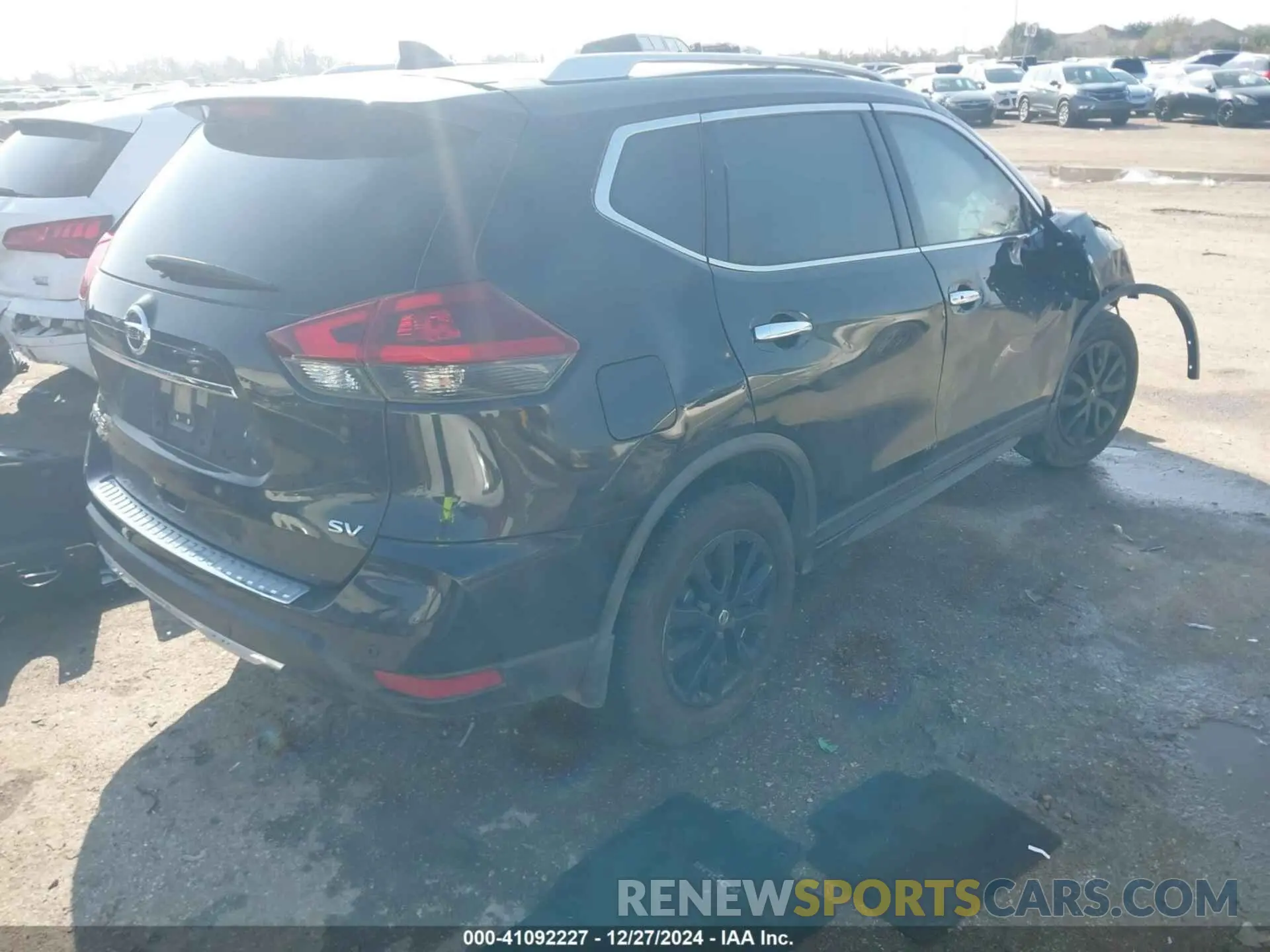 4 Photograph of a damaged car JN8AT2MT8KW258914 NISSAN ROGUE 2019