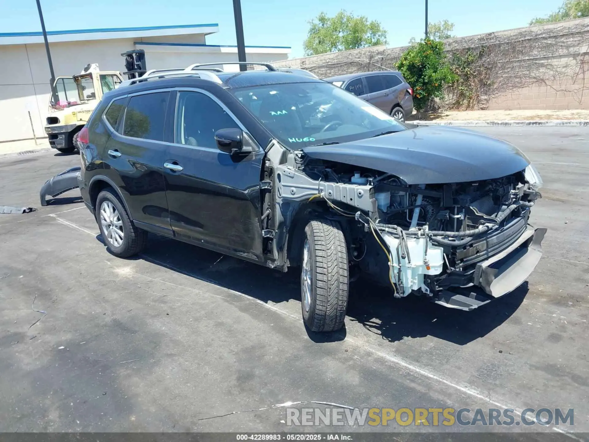 1 Photograph of a damaged car JN8AT2MT8KW261182 NISSAN ROGUE 2019