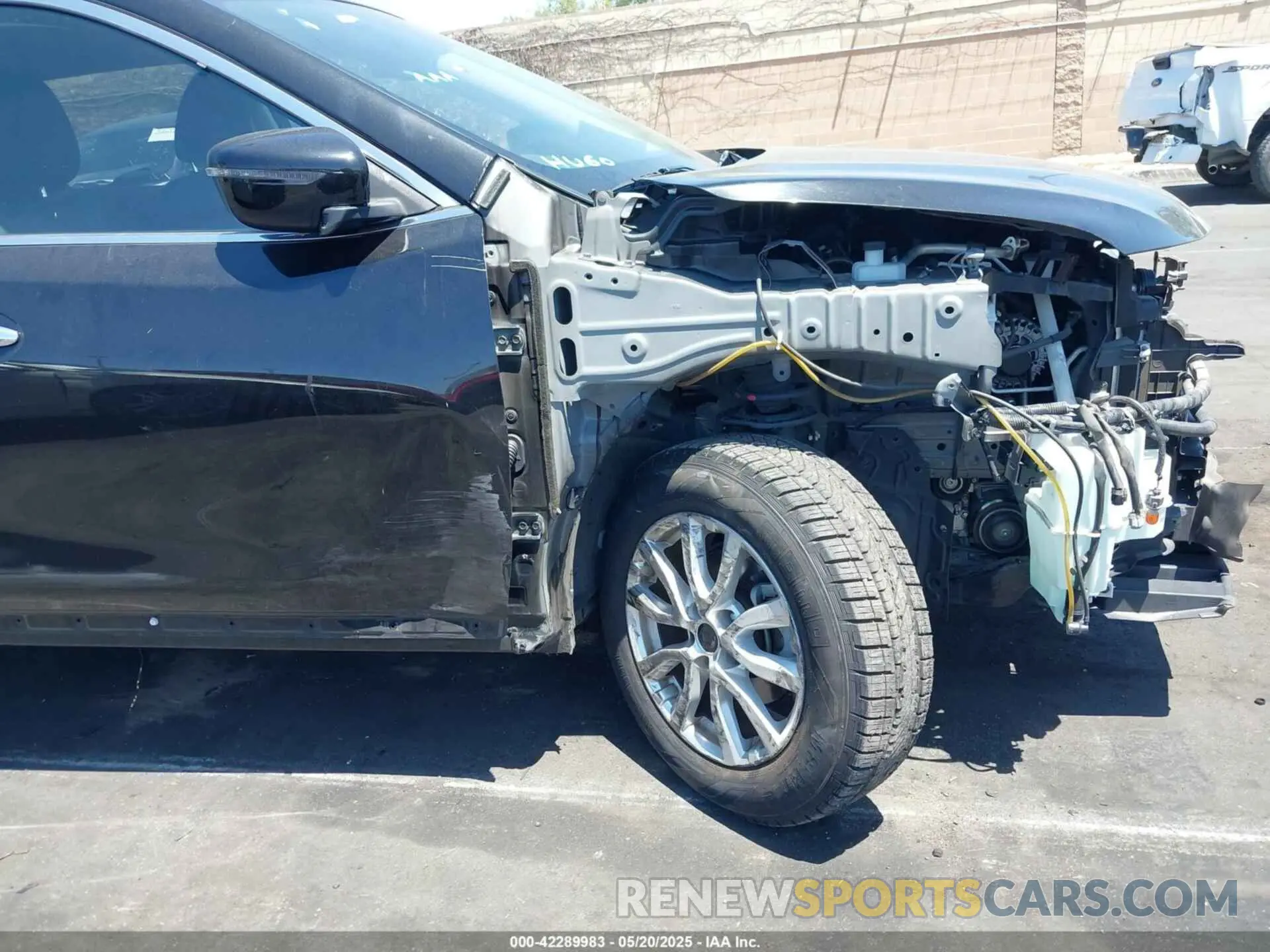 12 Photograph of a damaged car JN8AT2MT8KW261182 NISSAN ROGUE 2019