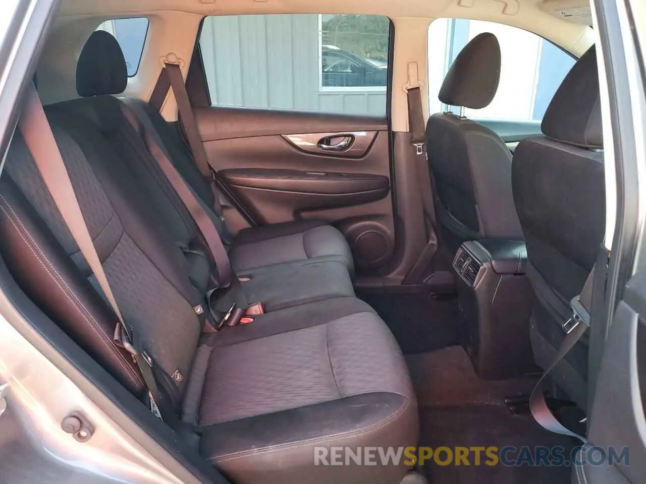 11 Photograph of a damaged car JN8AT2MT8KW262865 NISSAN ROGUE 2019