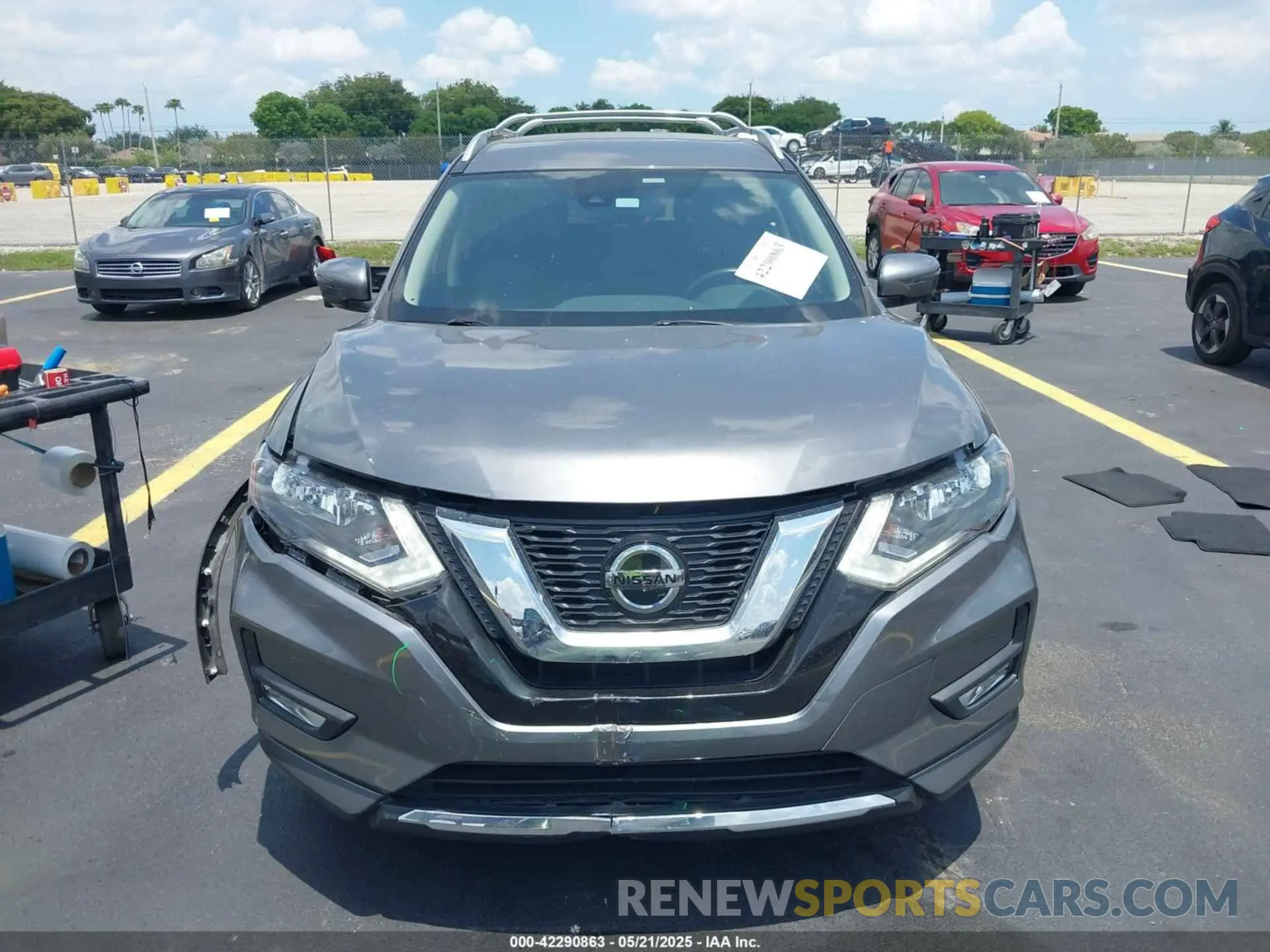 13 Photograph of a damaged car JN8AT2MT9KW260154 NISSAN ROGUE 2019