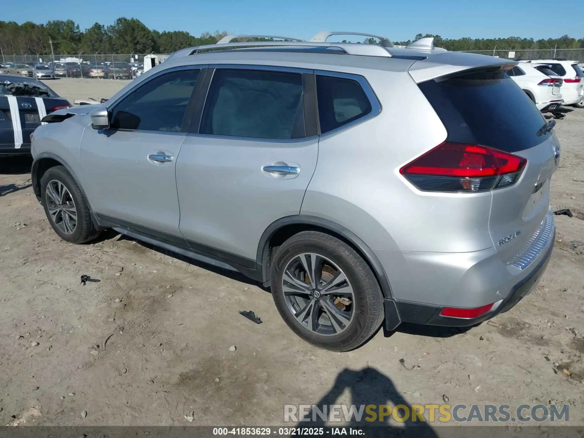 3 Photograph of a damaged car JN8AT2MT9KW263300 NISSAN ROGUE 2019