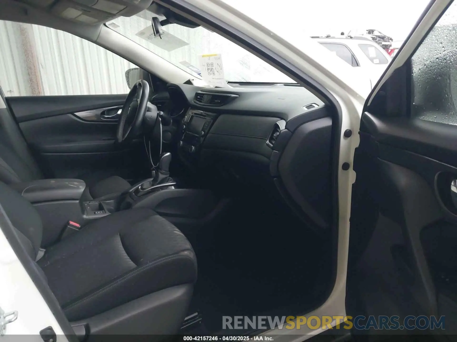 5 Photograph of a damaged car JN8AT2MT9KW500710 NISSAN ROGUE 2019