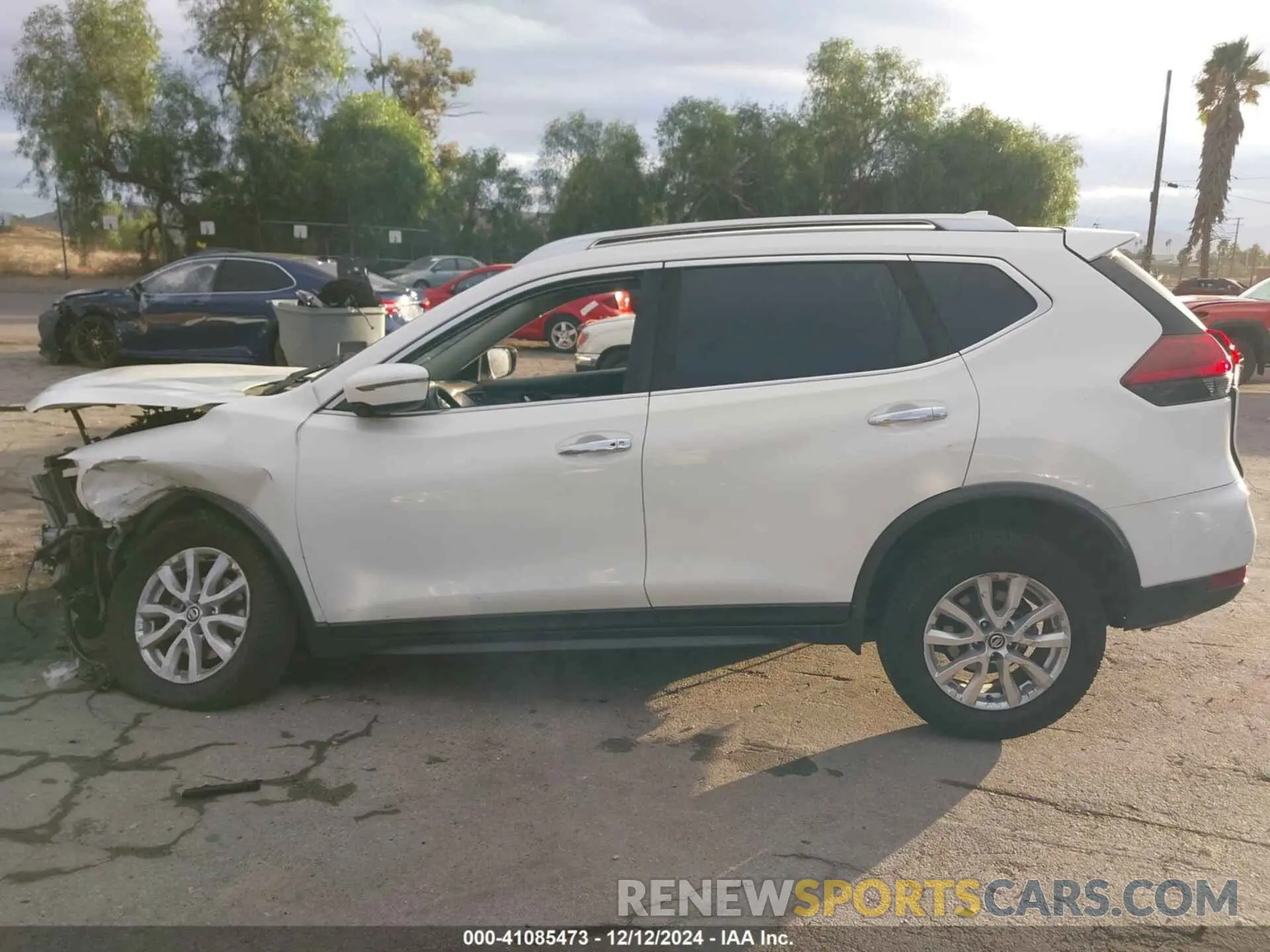 14 Photograph of a damaged car JN8AT2MTXKW260941 NISSAN ROGUE 2019
