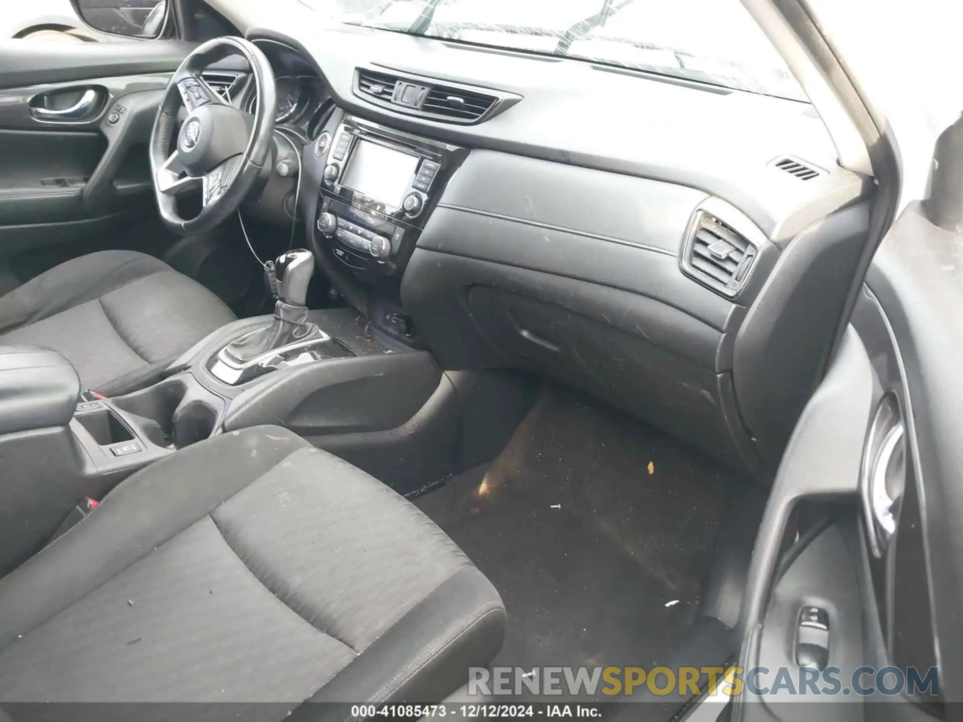 5 Photograph of a damaged car JN8AT2MTXKW260941 NISSAN ROGUE 2019