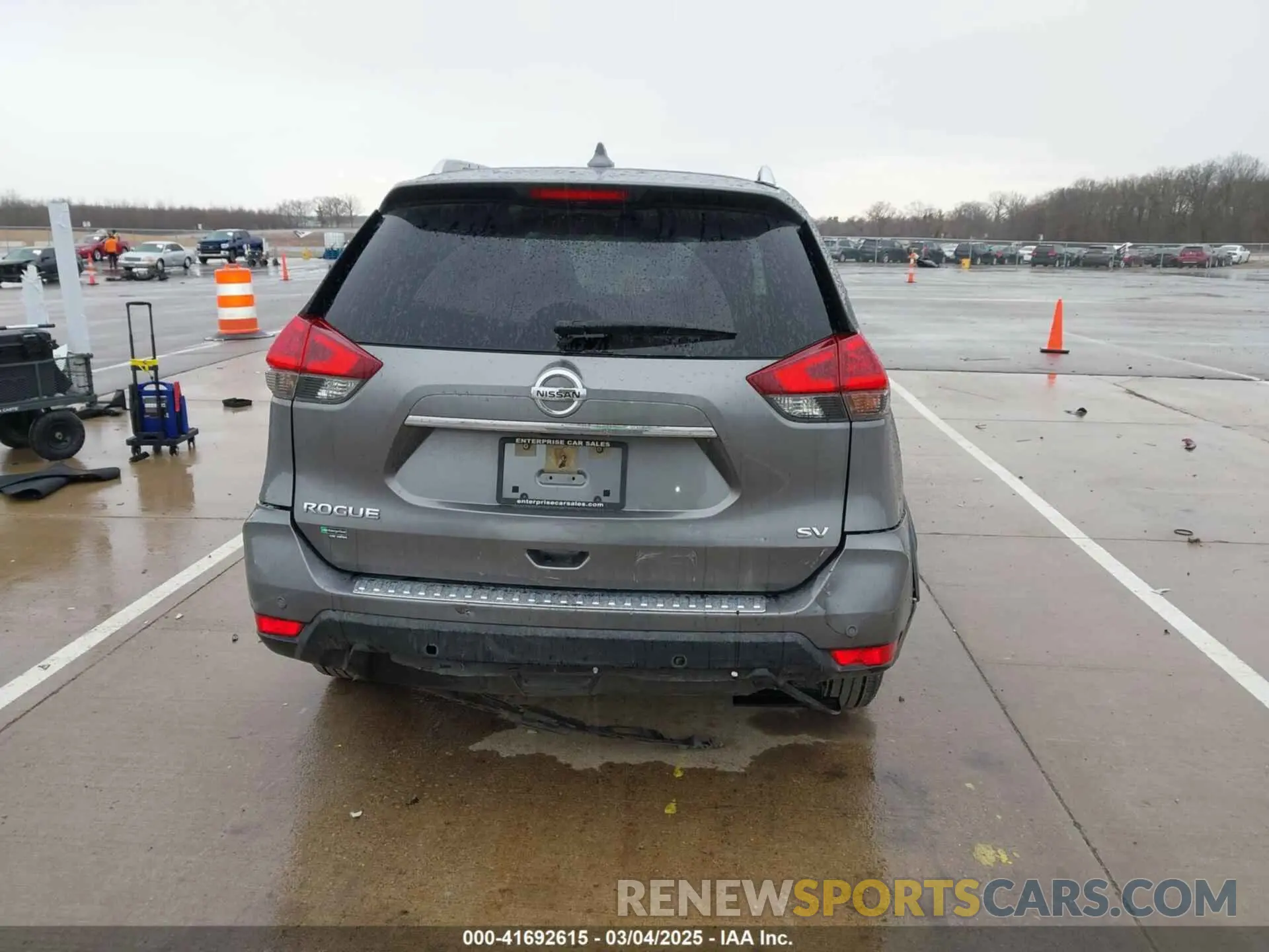 17 Photograph of a damaged car JN8AT2MTXKW502479 NISSAN ROGUE 2019