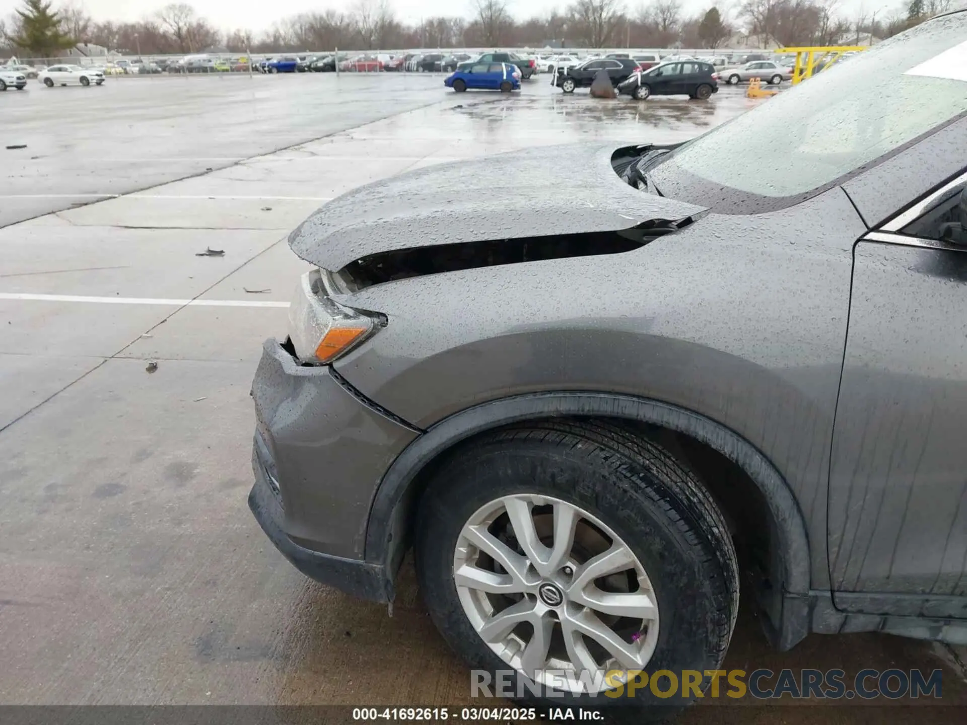 18 Photograph of a damaged car JN8AT2MTXKW502479 NISSAN ROGUE 2019
