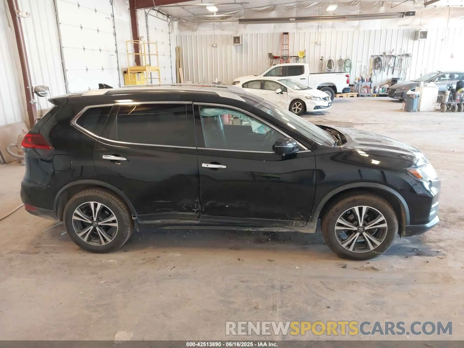13 Photograph of a damaged car JN8AT2MV0KW379339 NISSAN ROGUE 2019