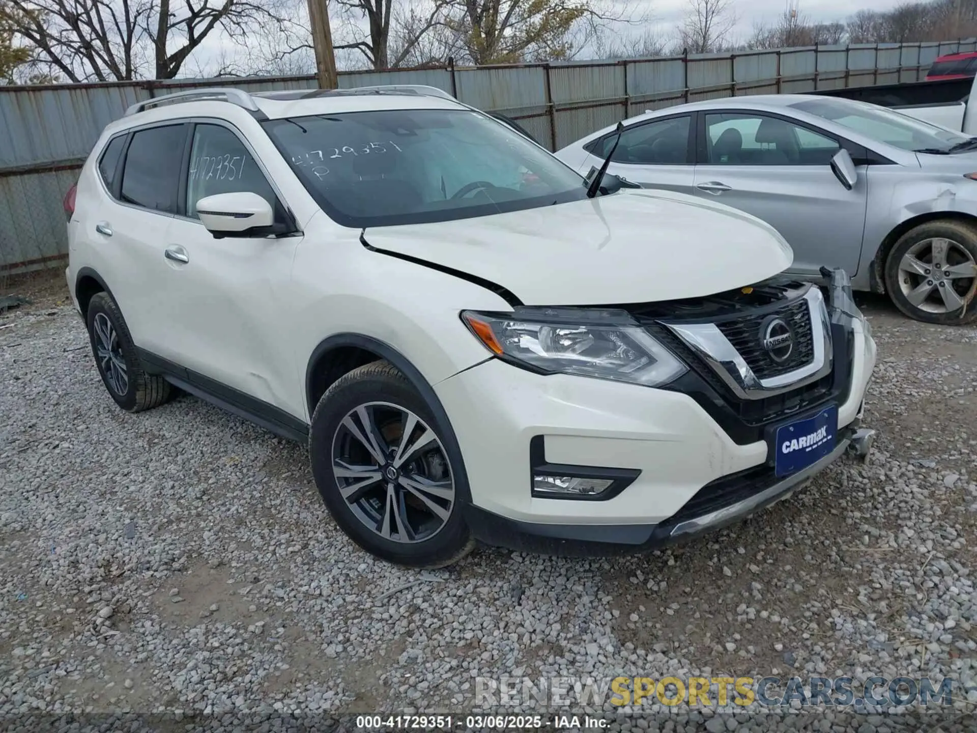 1 Photograph of a damaged car JN8AT2MV0KW379907 NISSAN ROGUE 2019