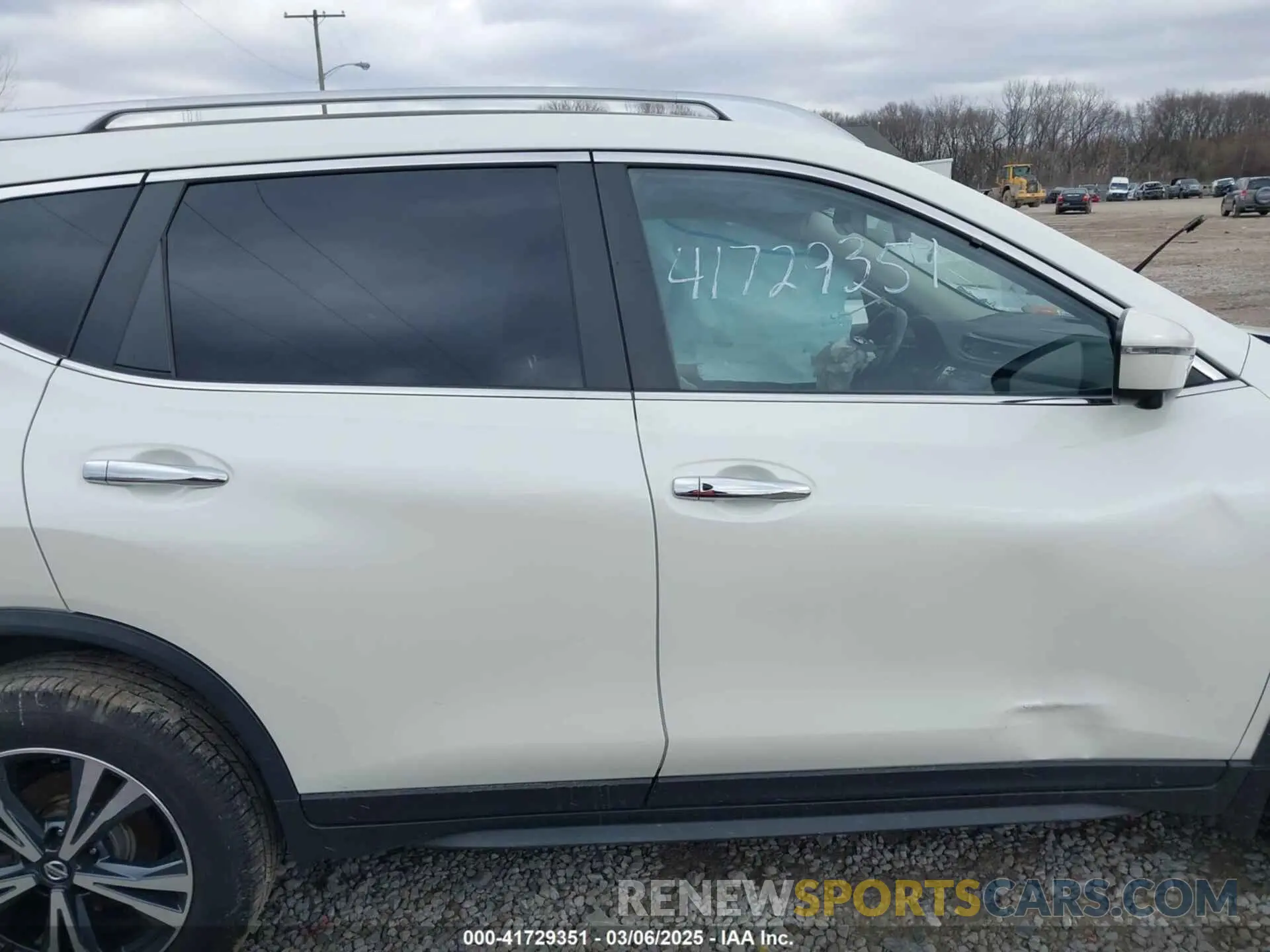 12 Photograph of a damaged car JN8AT2MV0KW379907 NISSAN ROGUE 2019