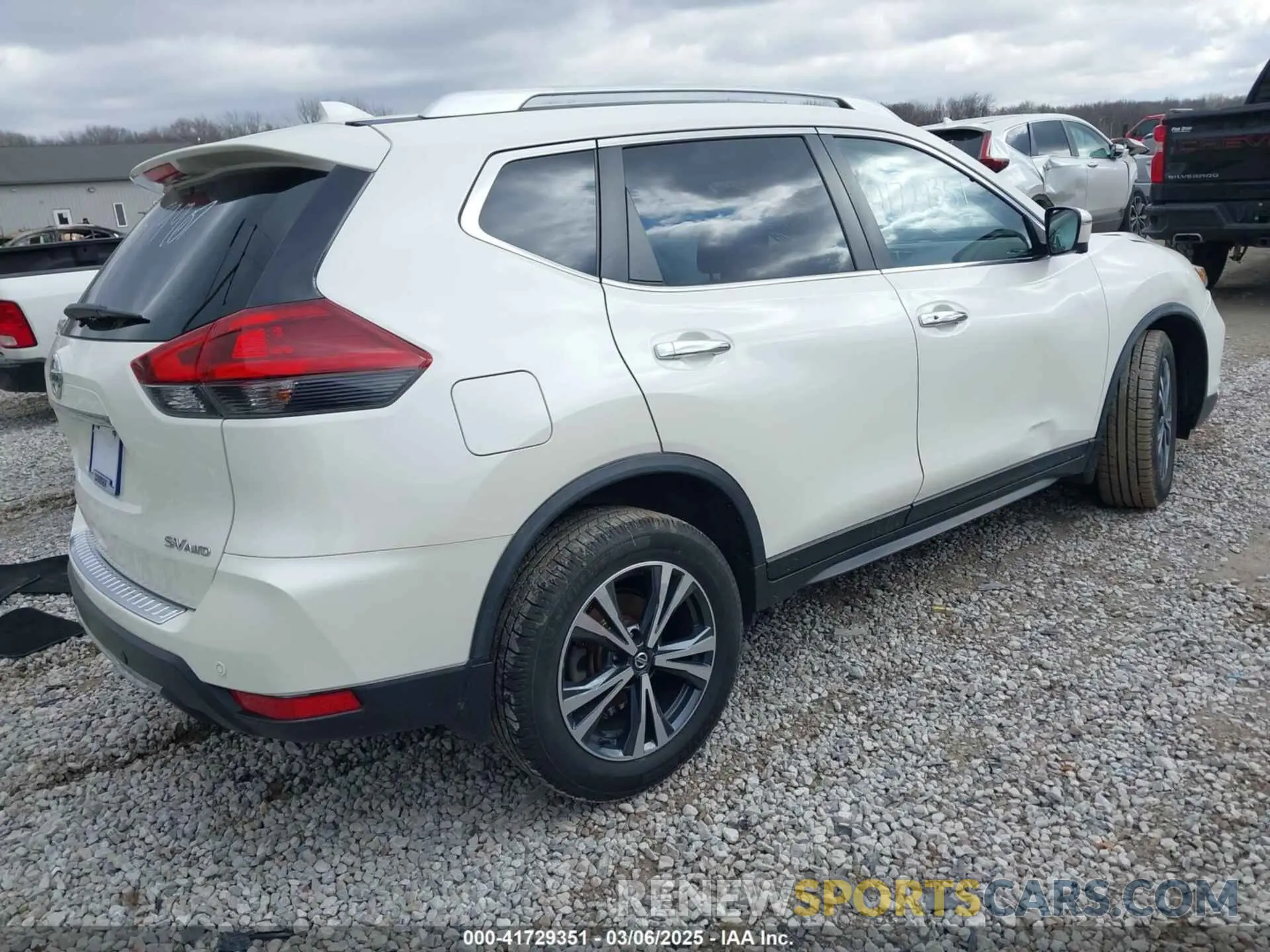4 Photograph of a damaged car JN8AT2MV0KW379907 NISSAN ROGUE 2019