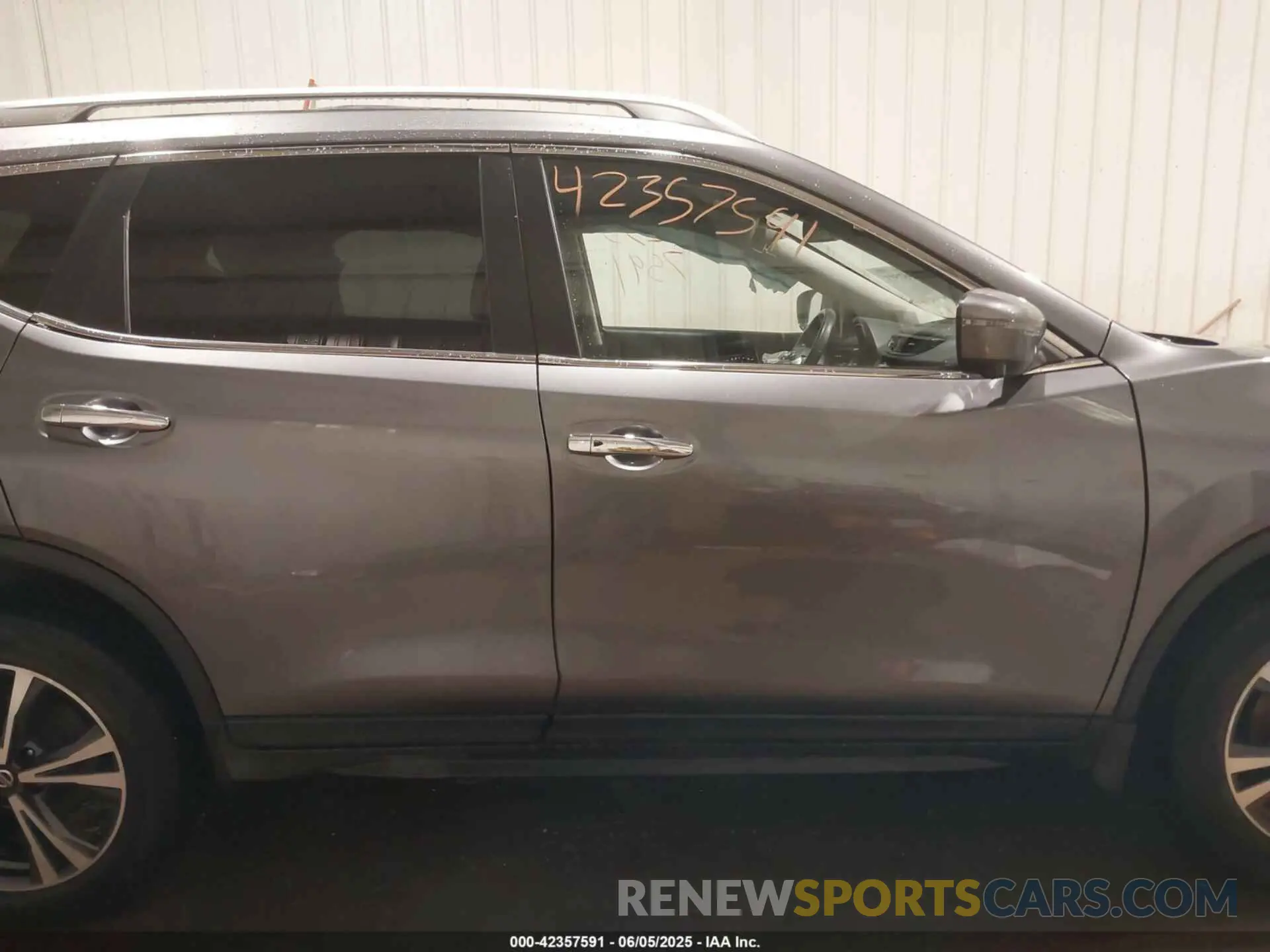 14 Photograph of a damaged car JN8AT2MV0KW398800 NISSAN ROGUE 2019