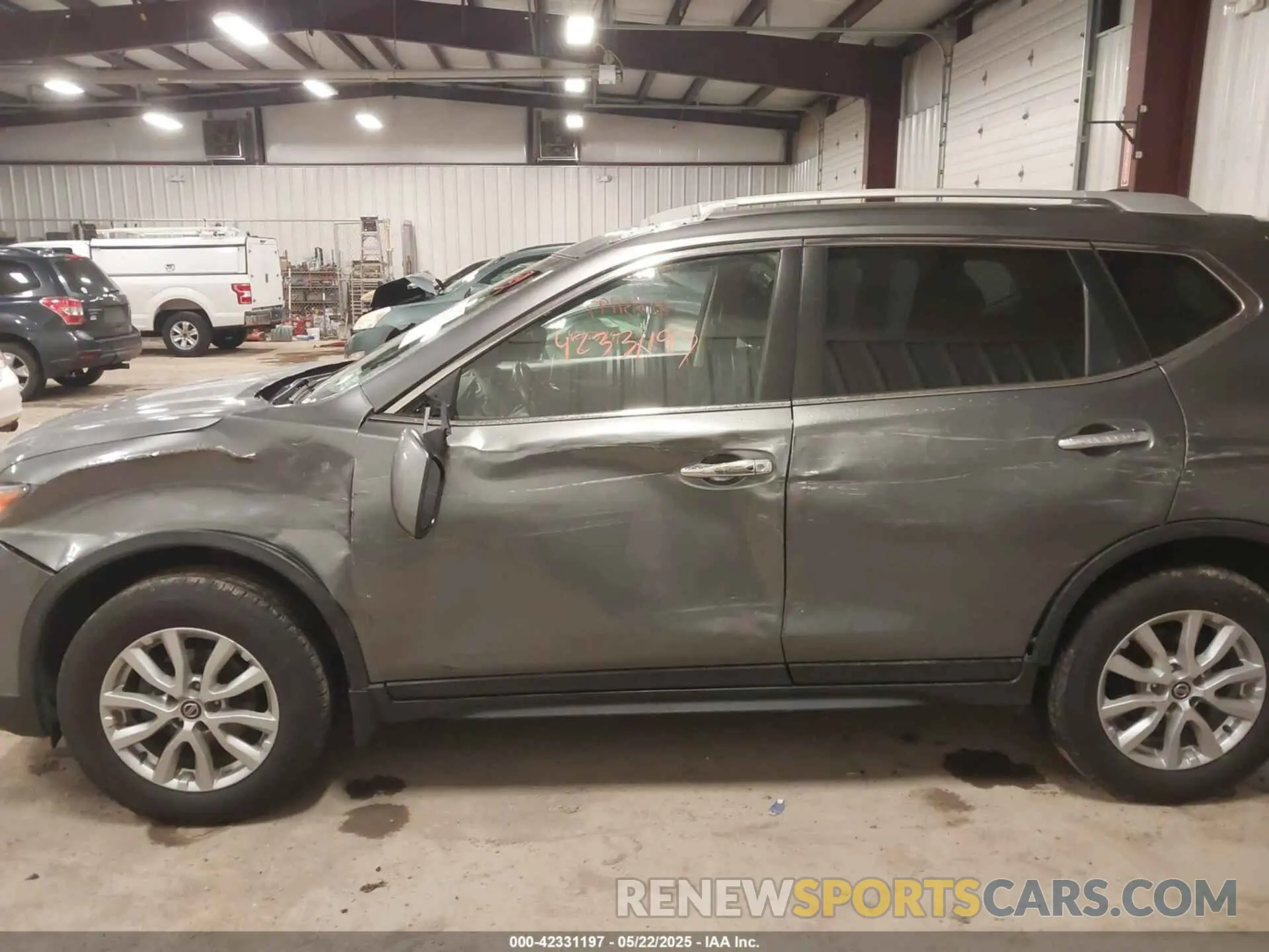 6 Photograph of a damaged car JN8AT2MV1KW376045 NISSAN ROGUE 2019