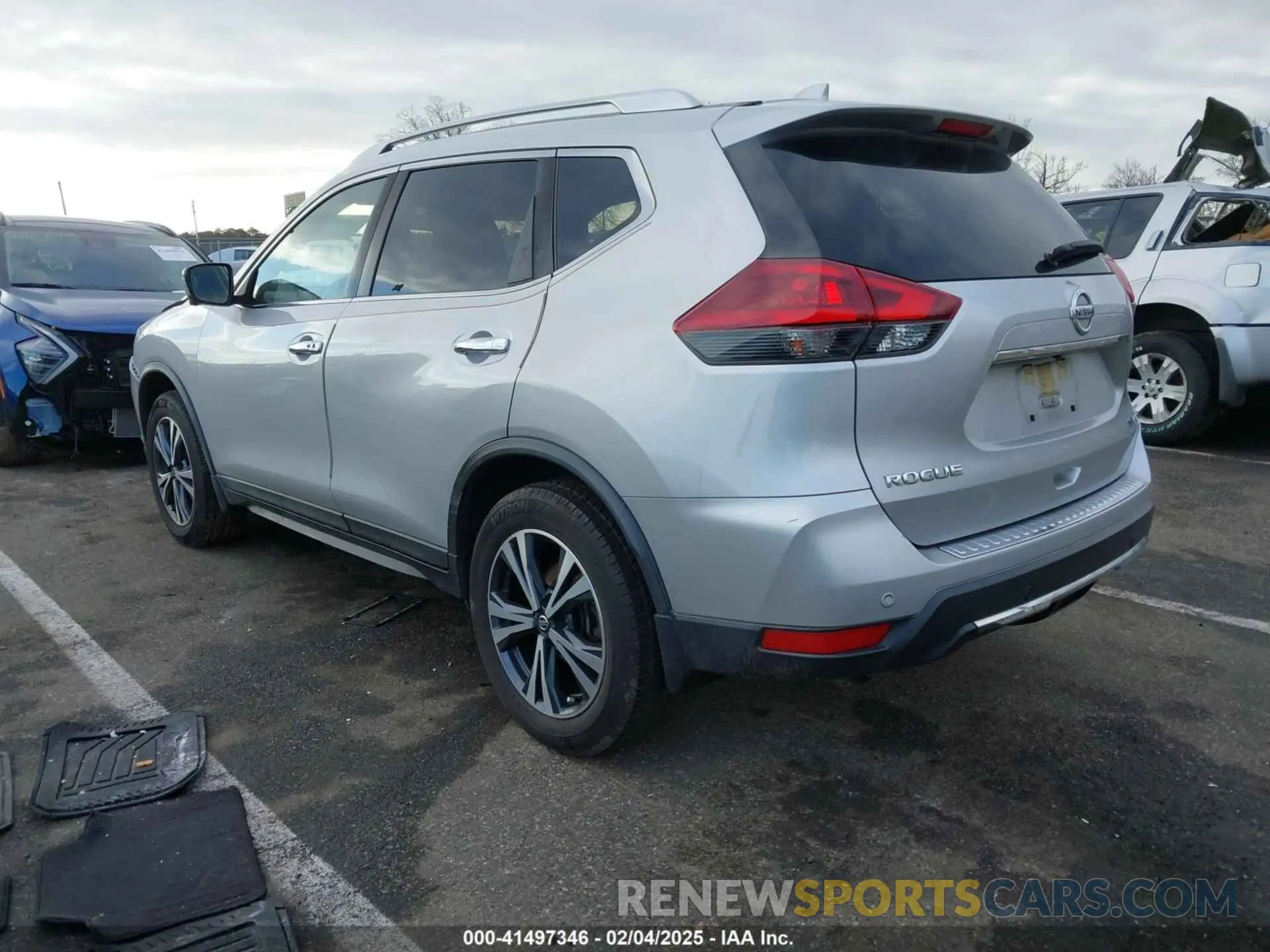 3 Photograph of a damaged car JN8AT2MV1KW379852 NISSAN ROGUE 2019