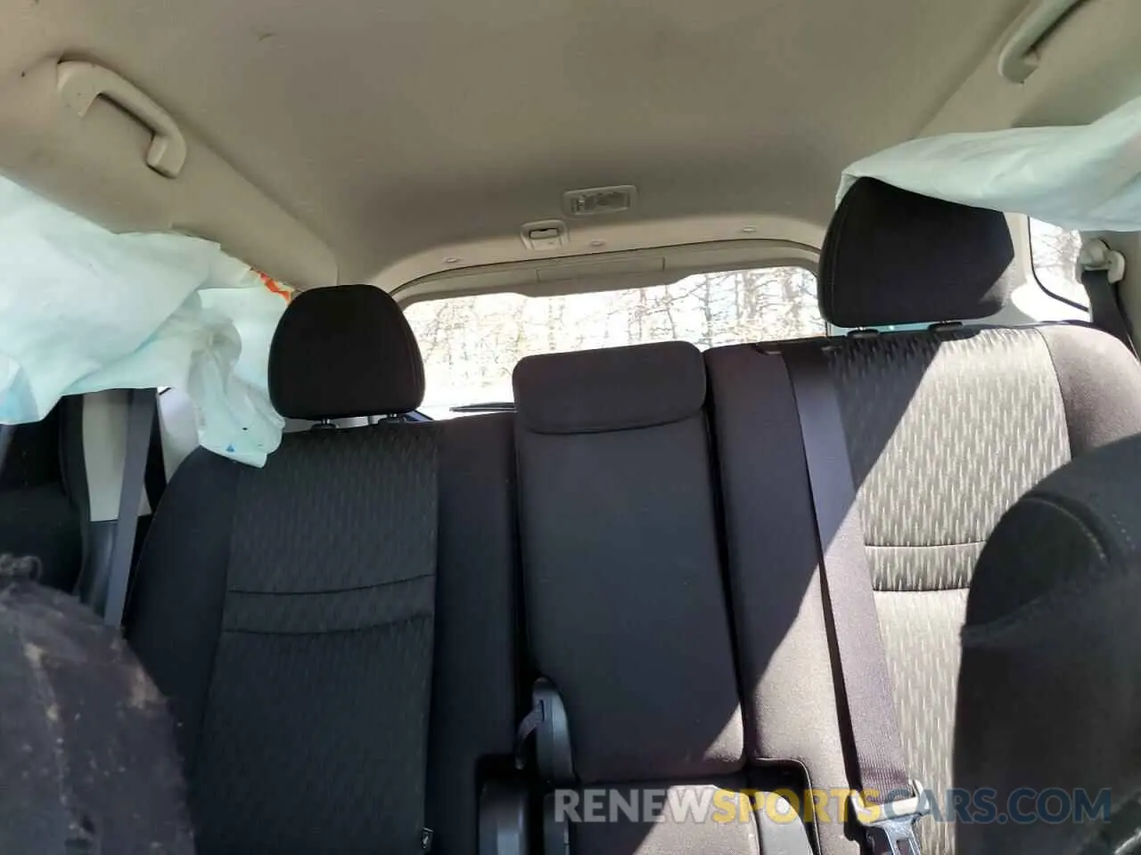 10 Photograph of a damaged car JN8AT2MV1KW381701 NISSAN ROGUE 2019