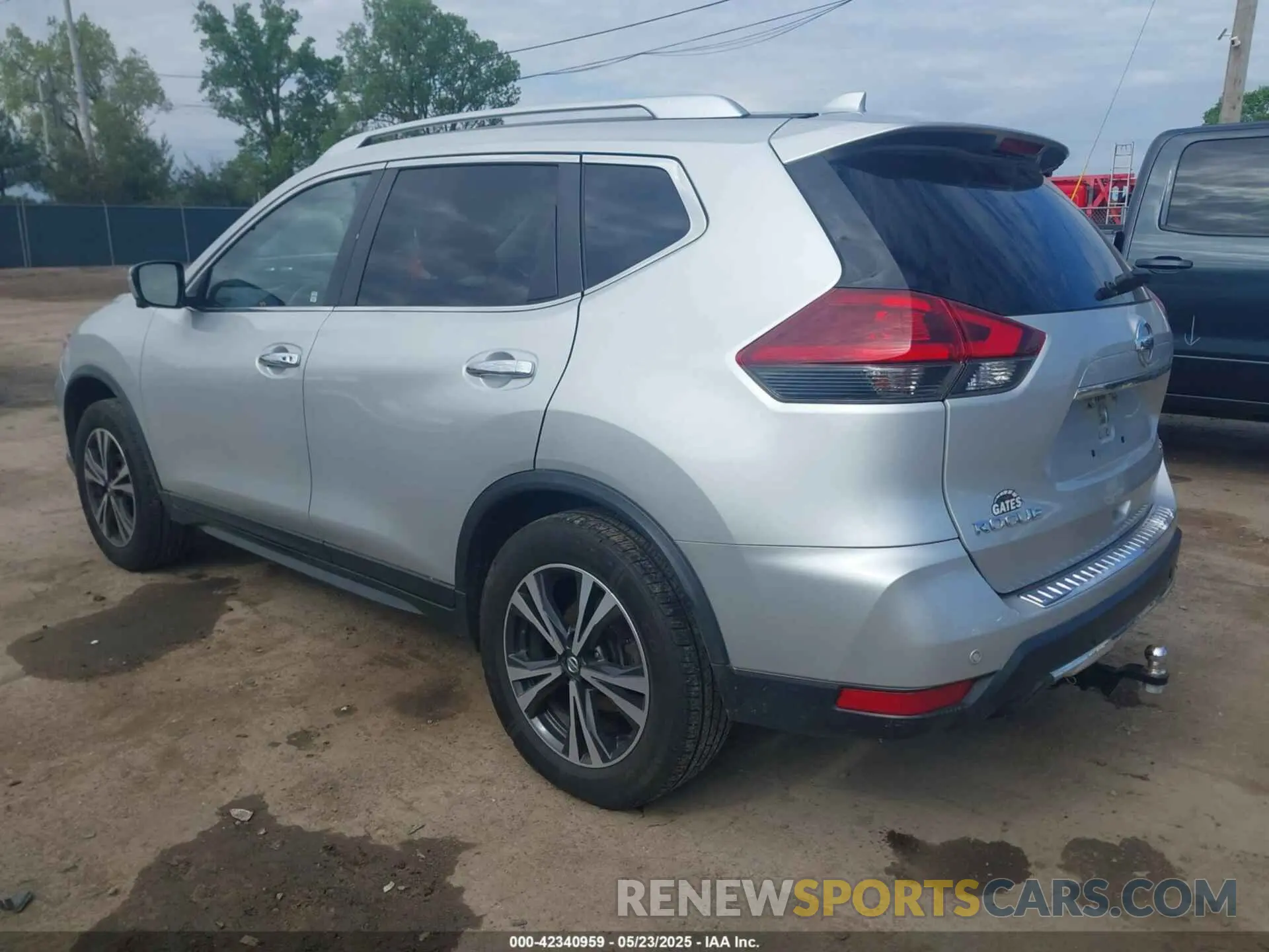 3 Photograph of a damaged car JN8AT2MV1KW386333 NISSAN ROGUE 2019