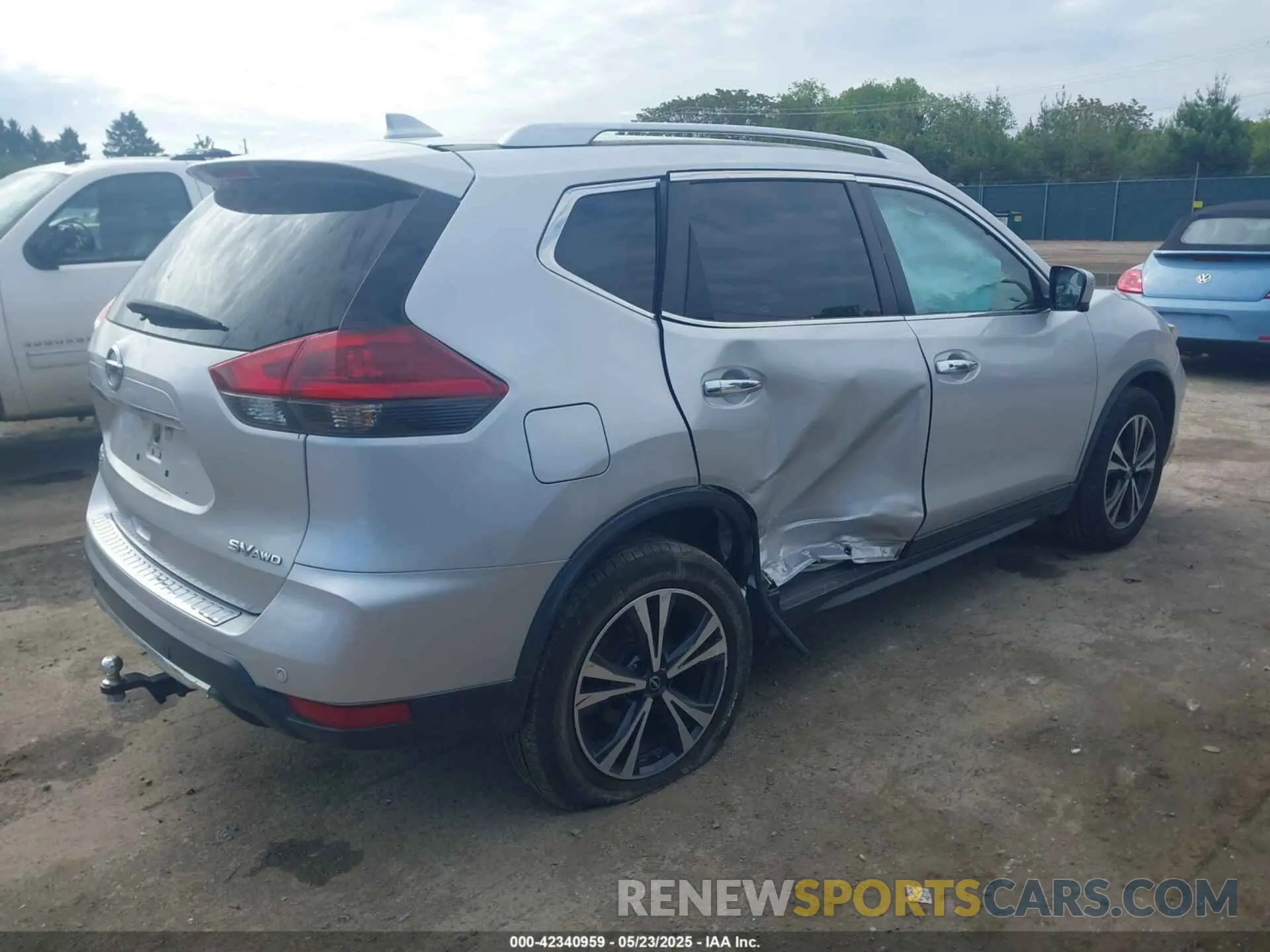 4 Photograph of a damaged car JN8AT2MV1KW386333 NISSAN ROGUE 2019