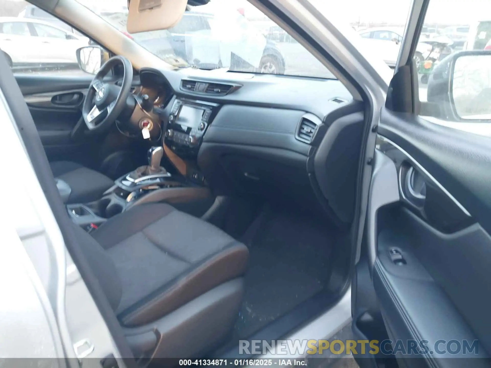 5 Photograph of a damaged car JN8AT2MV1KW387501 NISSAN ROGUE 2019