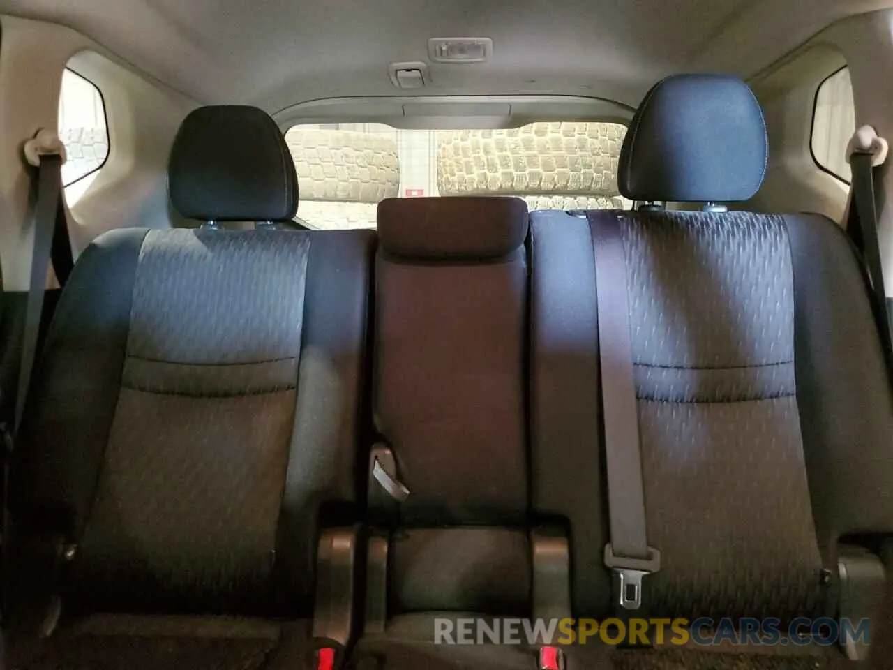 10 Photograph of a damaged car JN8AT2MV1KW393878 NISSAN ROGUE 2019