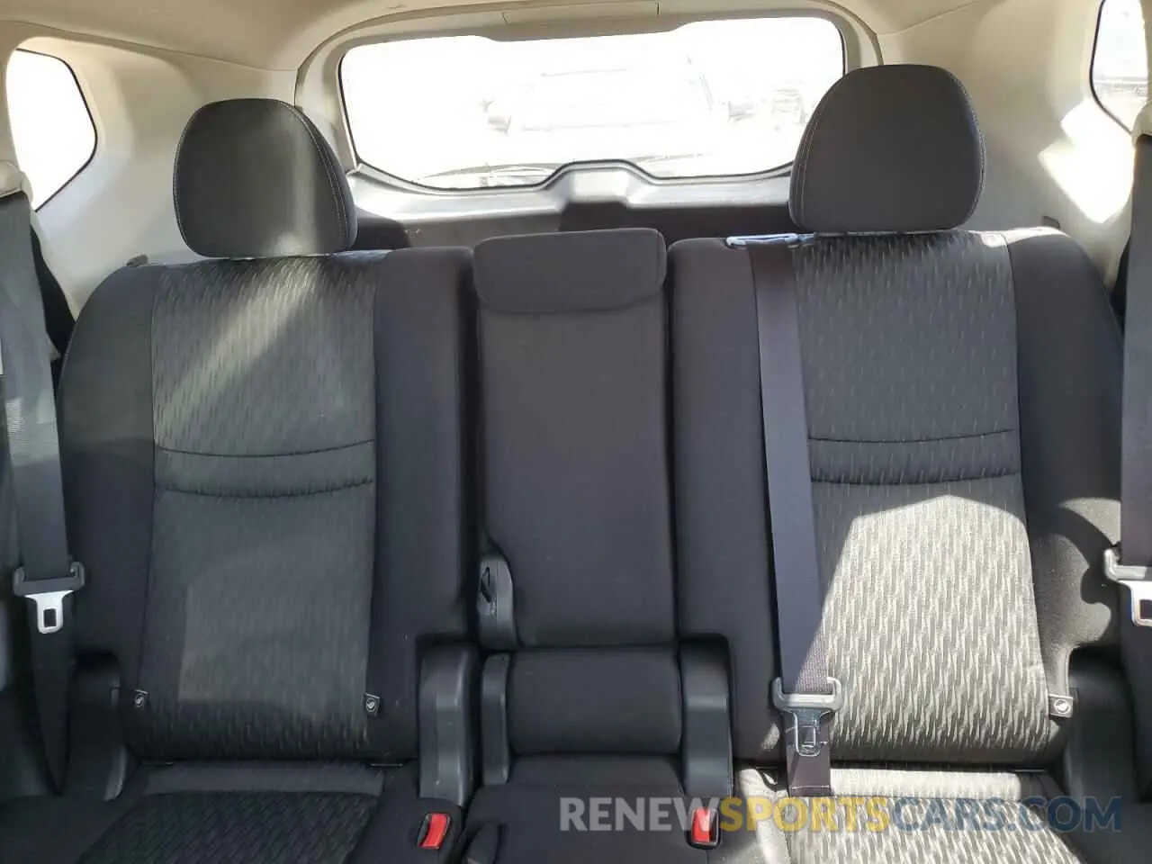 10 Photograph of a damaged car JN8AT2MV1KW395923 NISSAN ROGUE 2019