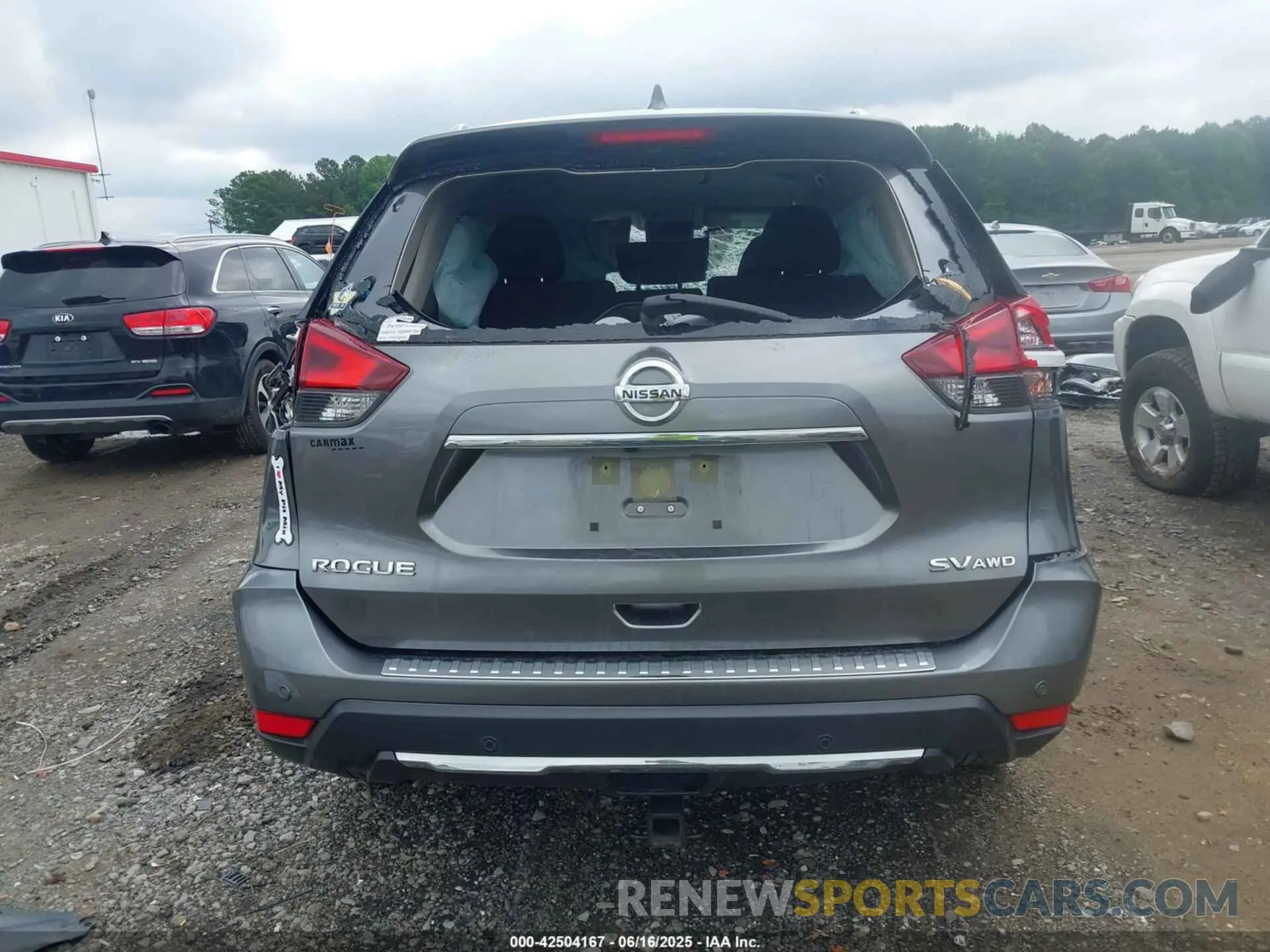 17 Photograph of a damaged car JN8AT2MV2KW385398 NISSAN ROGUE 2019