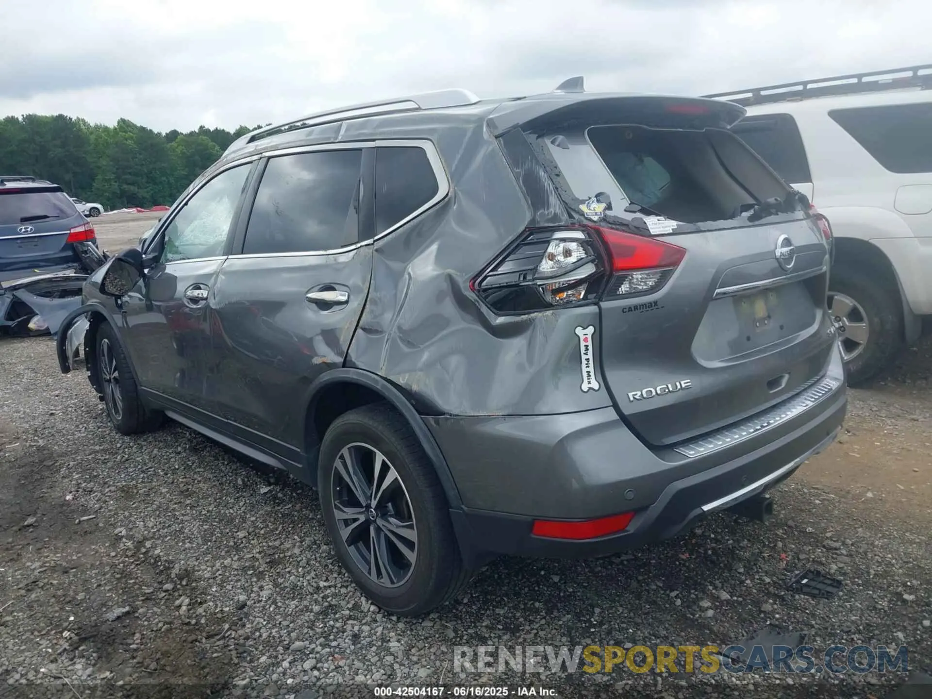 3 Photograph of a damaged car JN8AT2MV2KW385398 NISSAN ROGUE 2019