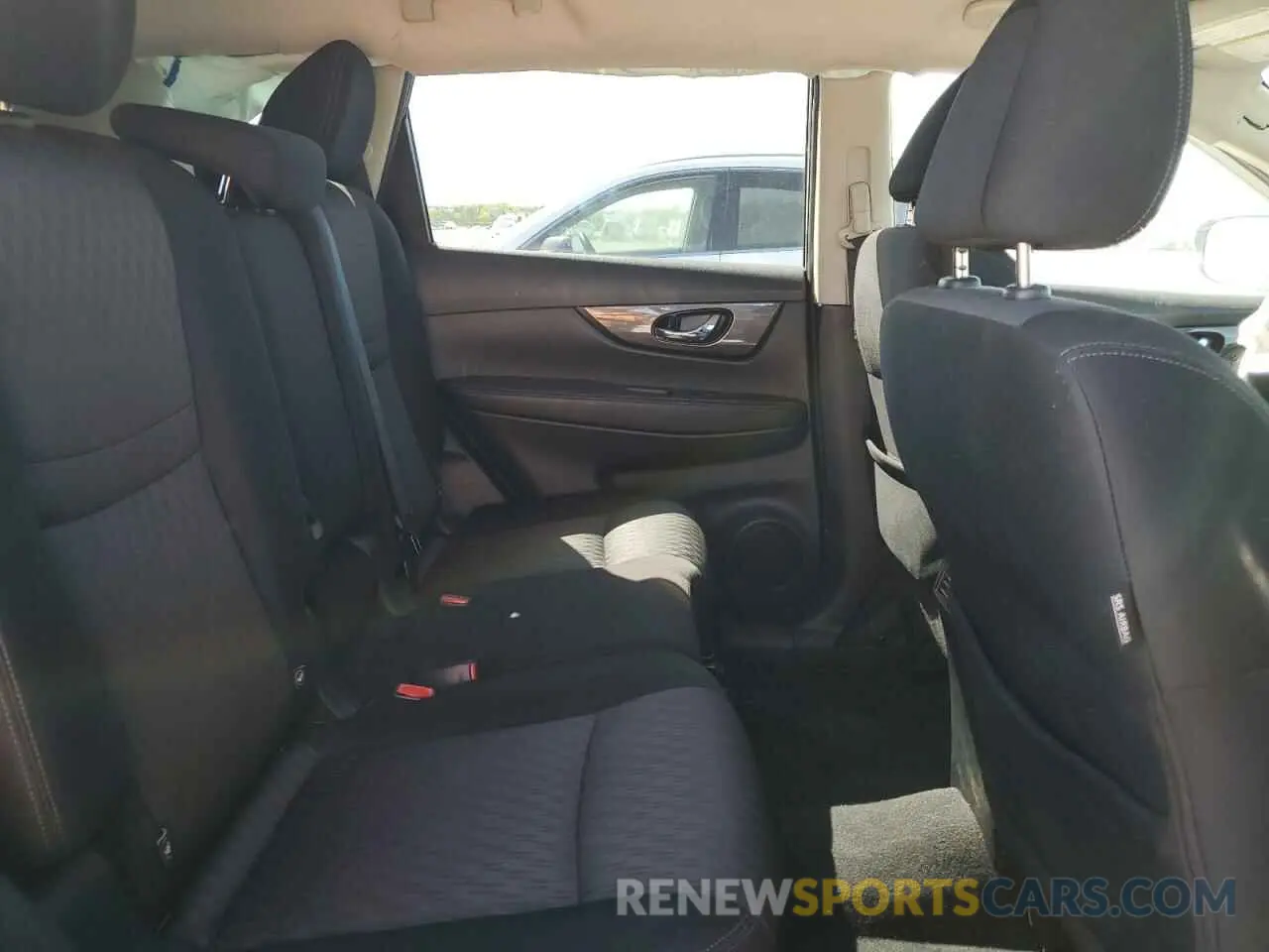 12 Photograph of a damaged car JN8AT2MV2KW395087 NISSAN ROGUE 2019