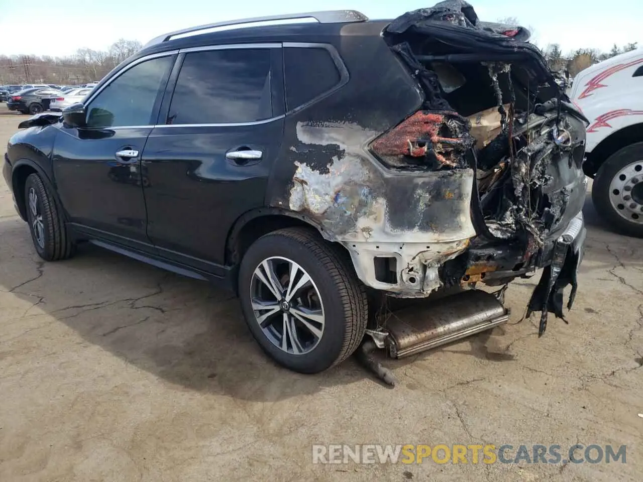 2 Photograph of a damaged car JN8AT2MV2KW395638 NISSAN ROGUE 2019