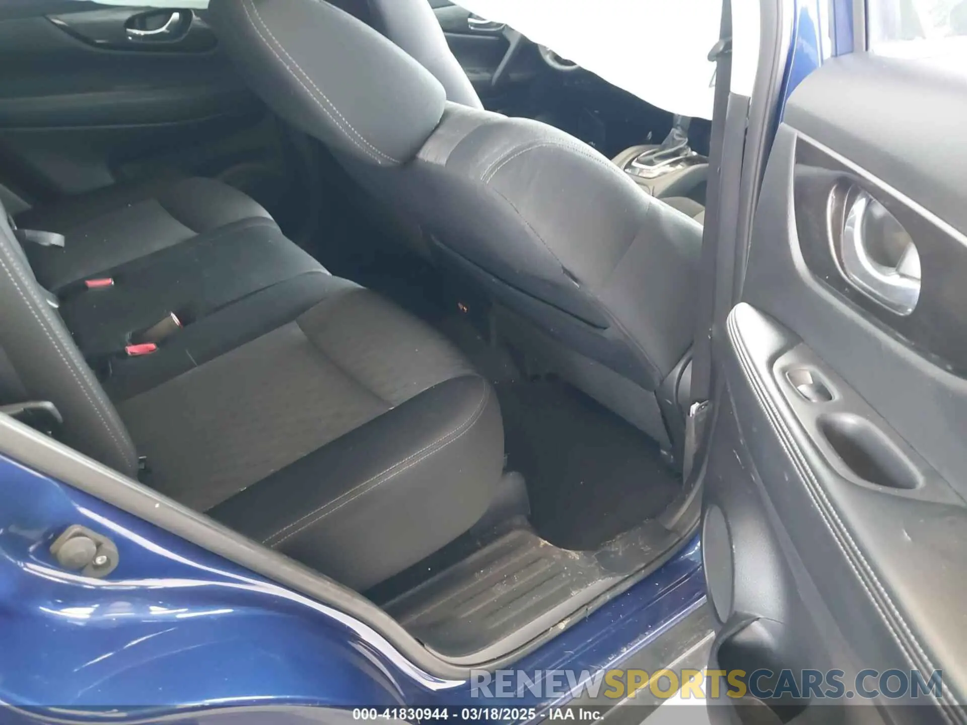 8 Photograph of a damaged car JN8AT2MV3KW383093 NISSAN ROGUE 2019