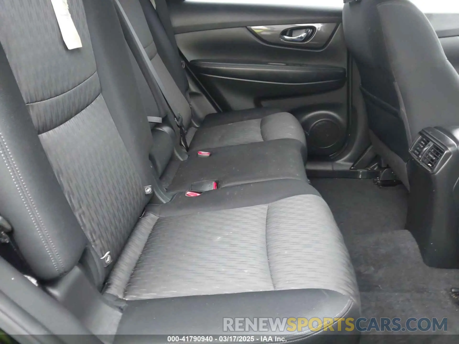 8 Photograph of a damaged car JN8AT2MV3KW391064 NISSAN ROGUE 2019