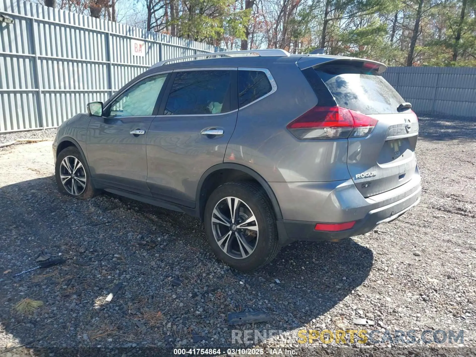 3 Photograph of a damaged car JN8AT2MV3KW392103 NISSAN ROGUE 2019