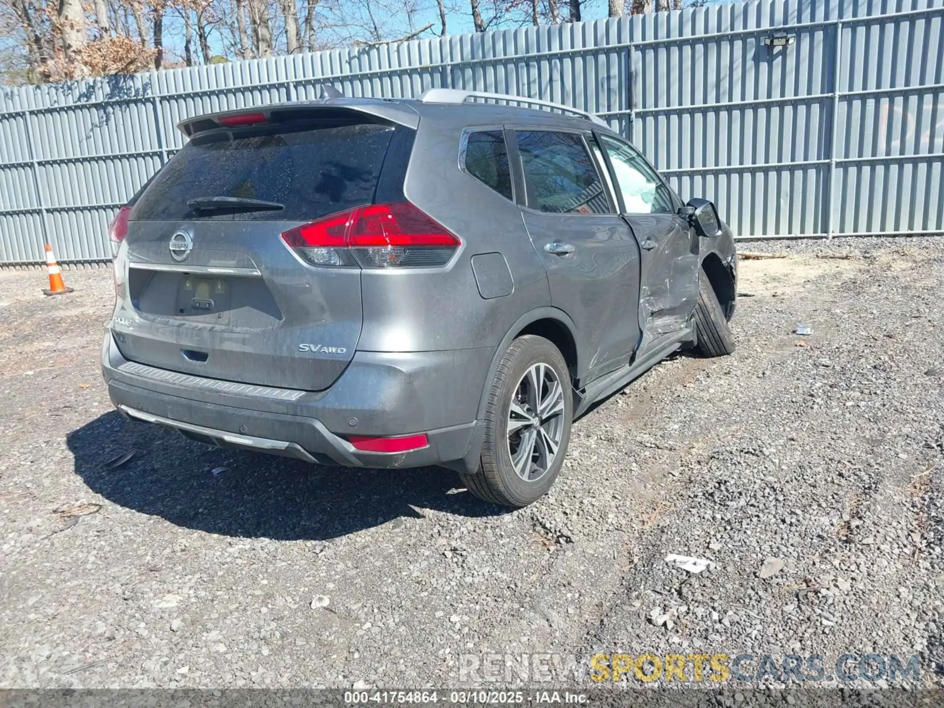 4 Photograph of a damaged car JN8AT2MV3KW392103 NISSAN ROGUE 2019
