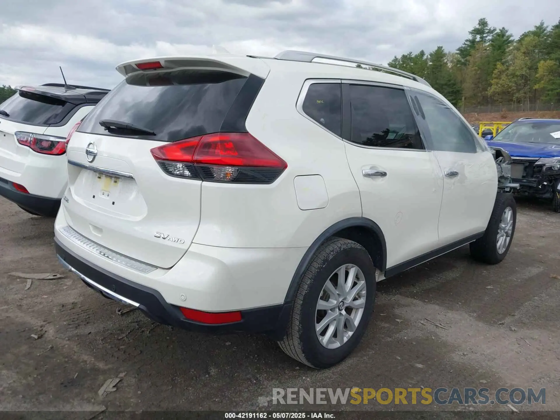 4 Photograph of a damaged car JN8AT2MV4KW372524 NISSAN ROGUE 2019