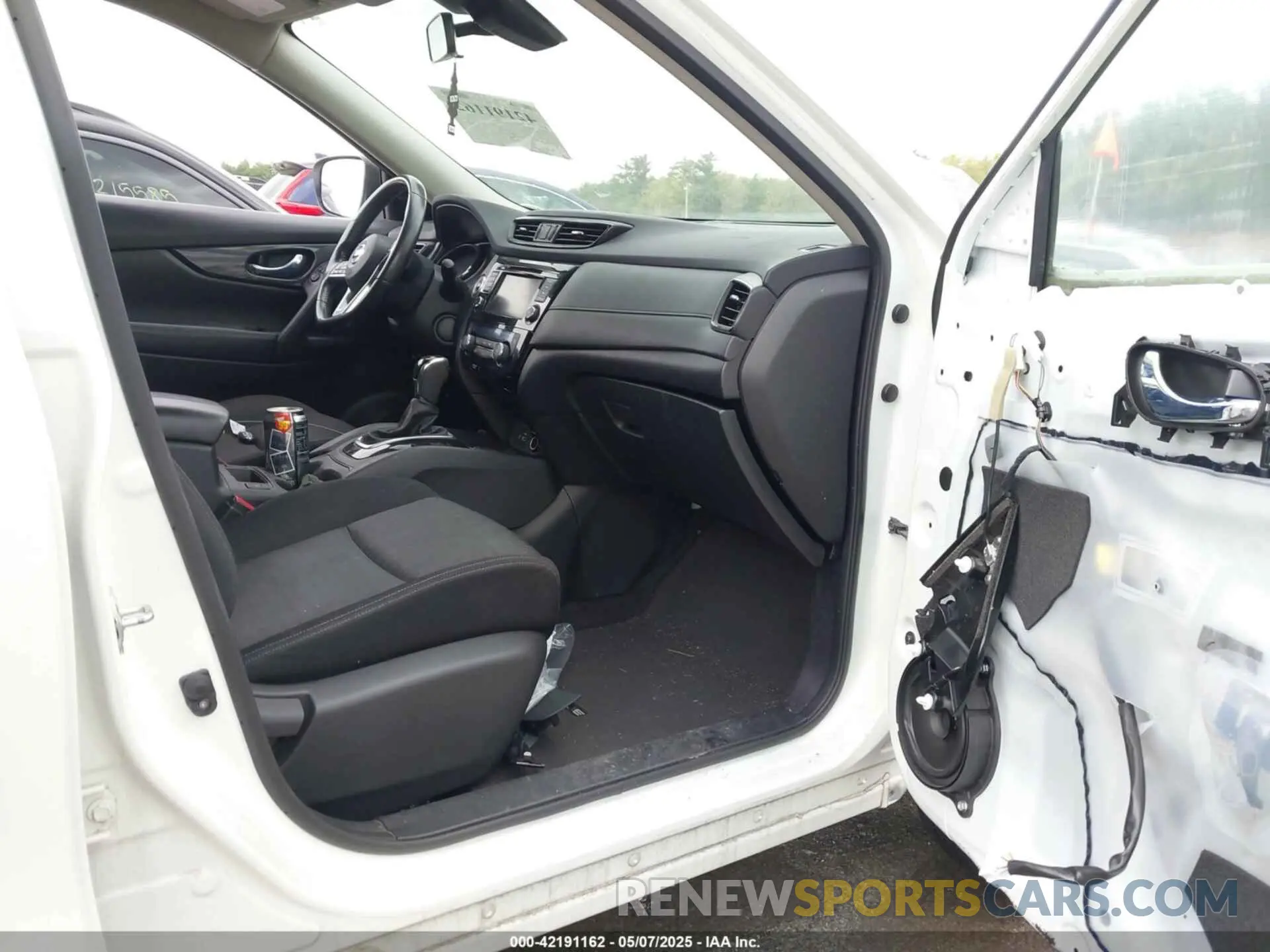 5 Photograph of a damaged car JN8AT2MV4KW372524 NISSAN ROGUE 2019