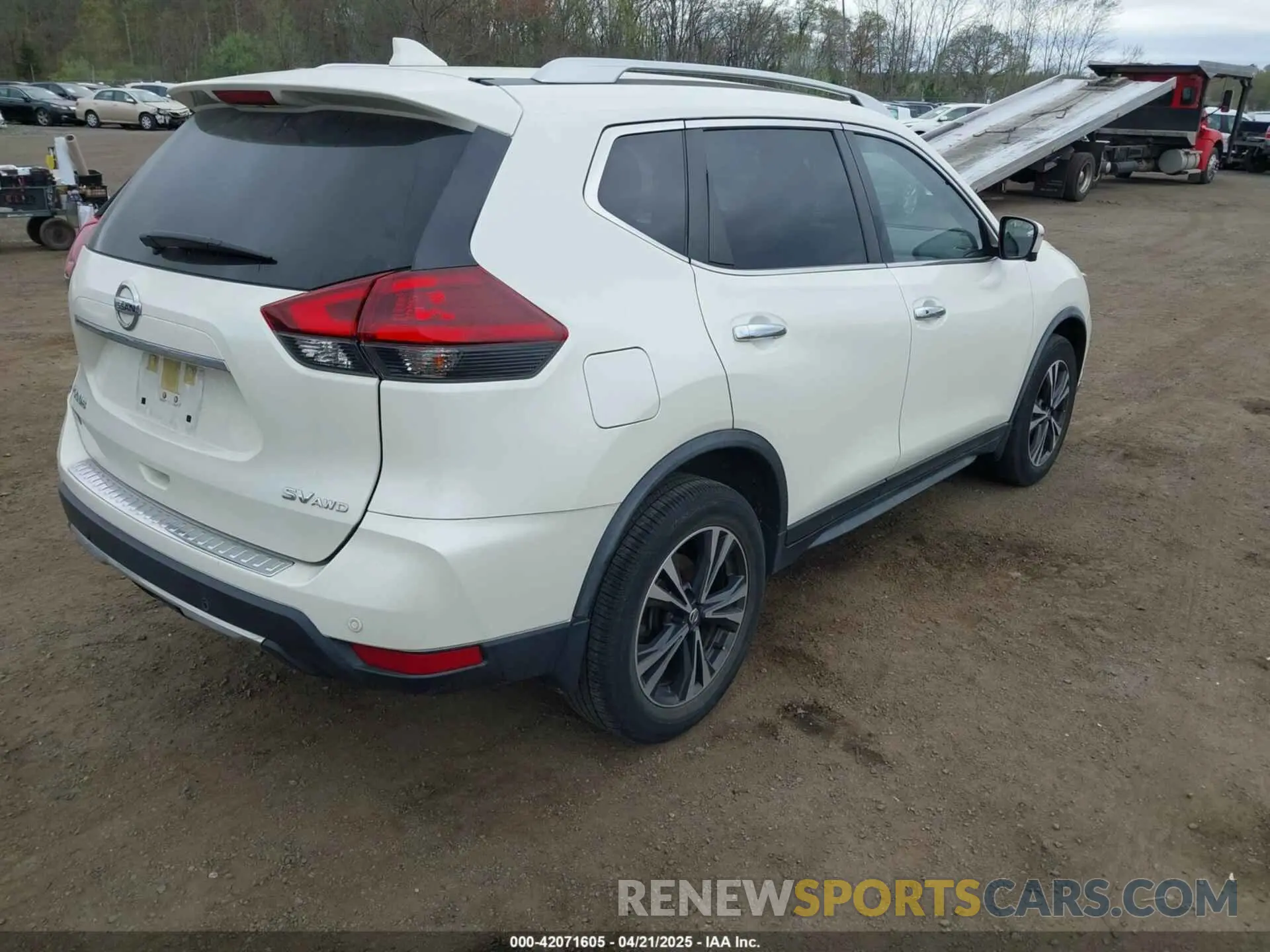 4 Photograph of a damaged car JN8AT2MV4KW380395 NISSAN ROGUE 2019