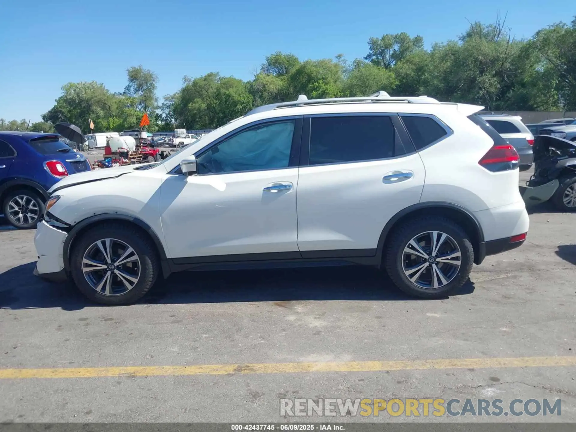 14 Photograph of a damaged car JN8AT2MV4KW396192 NISSAN ROGUE 2019