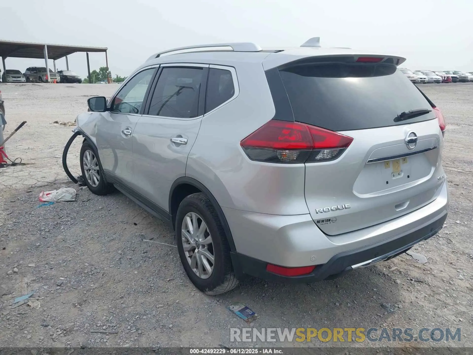 3 Photograph of a damaged car JN8AT2MV4KW399576 NISSAN ROGUE 2019