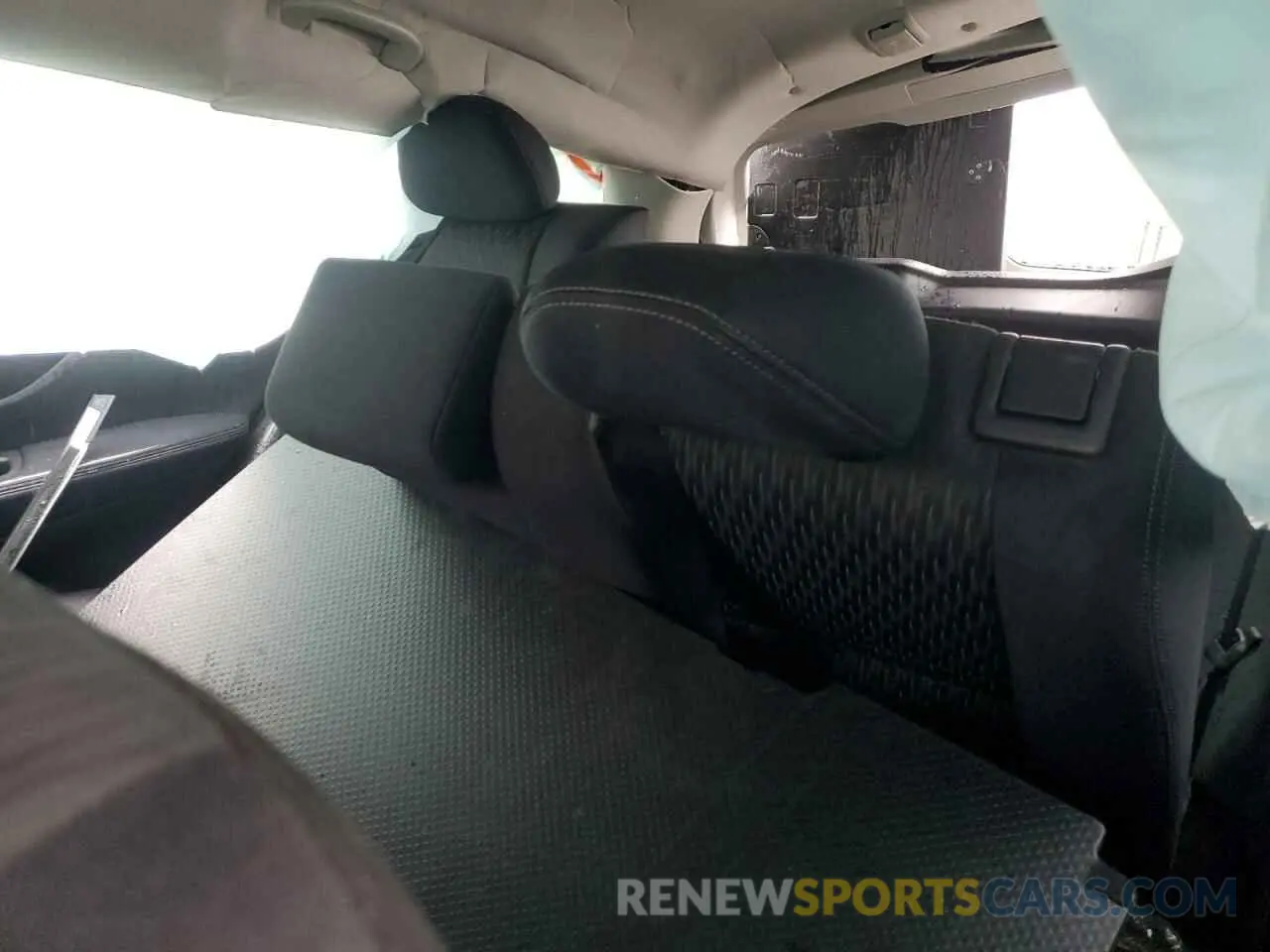 10 Photograph of a damaged car JN8AT2MV5KW377599 NISSAN ROGUE 2019