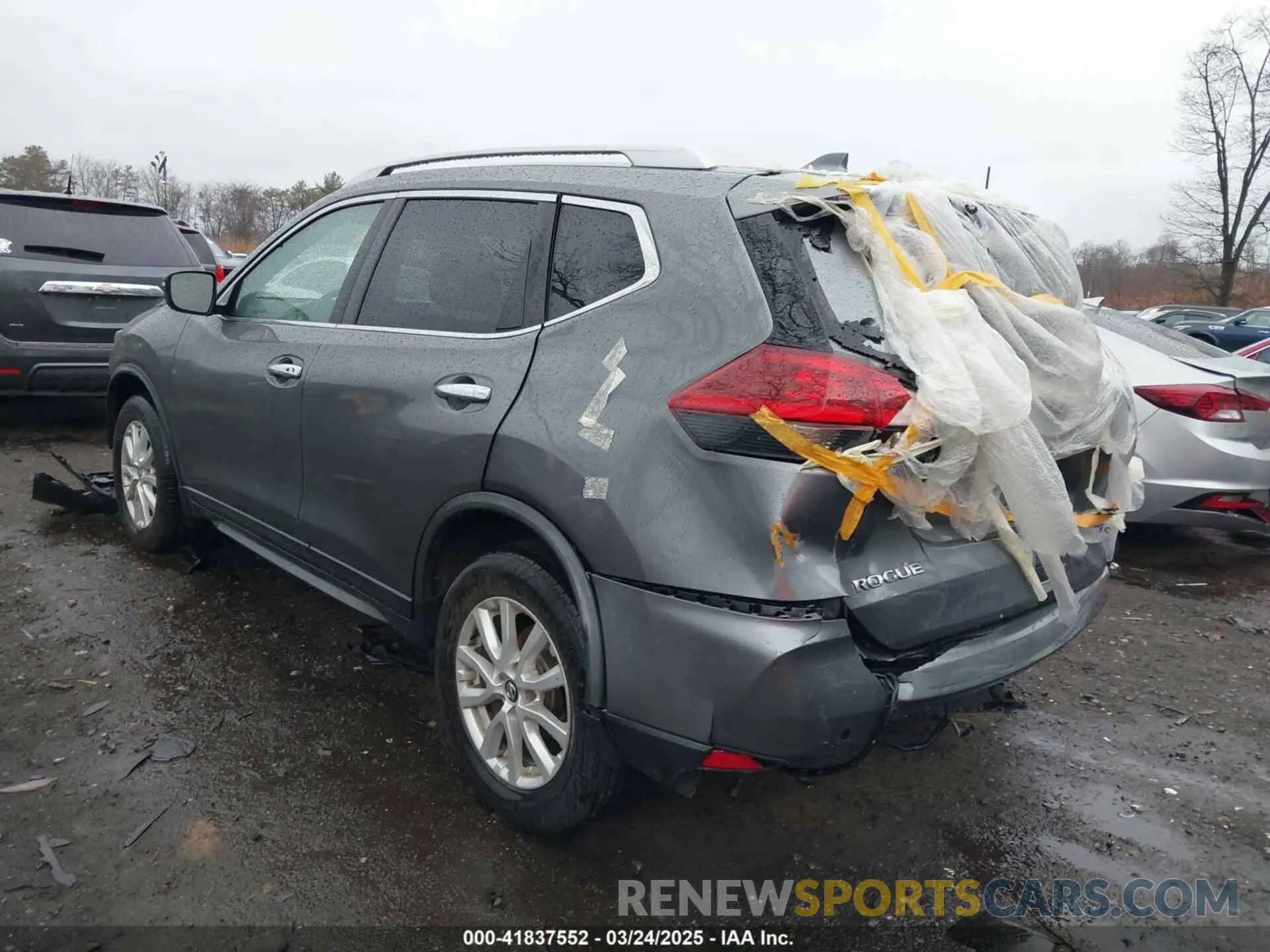 3 Photograph of a damaged car JN8AT2MV5KW382835 NISSAN ROGUE 2019