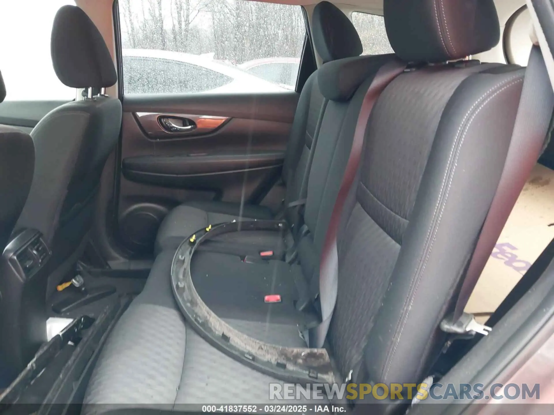 8 Photograph of a damaged car JN8AT2MV5KW382835 NISSAN ROGUE 2019