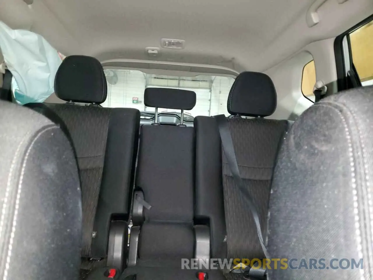 10 Photograph of a damaged car JN8AT2MV6KW376915 NISSAN ROGUE 2019