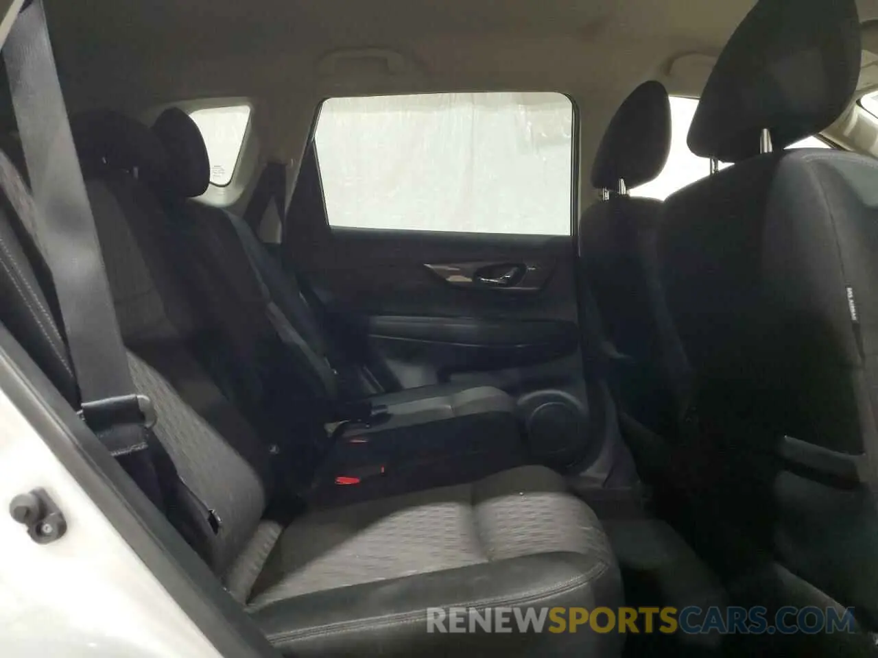 11 Photograph of a damaged car JN8AT2MV6KW376915 NISSAN ROGUE 2019