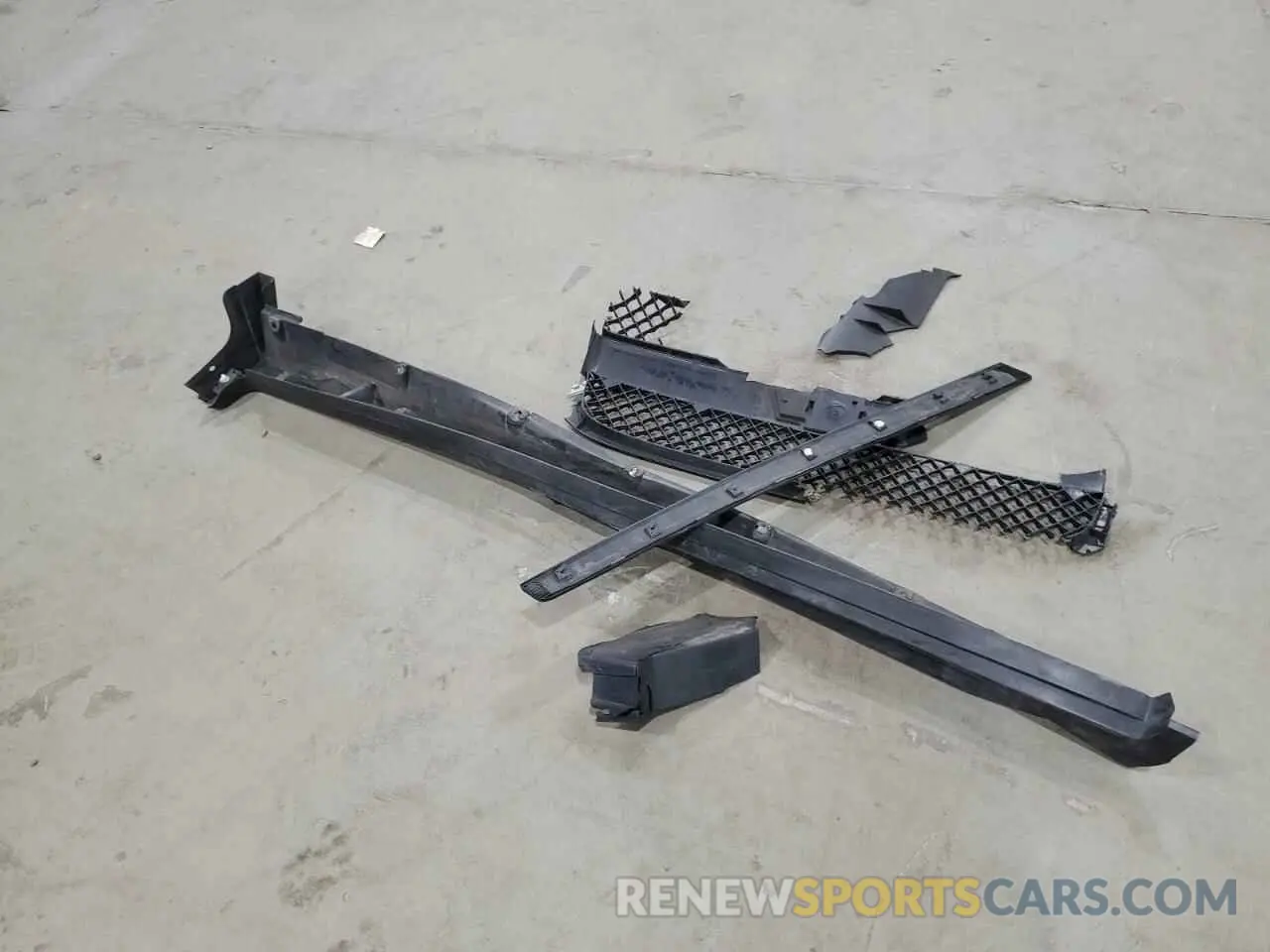 13 Photograph of a damaged car JN8AT2MV6KW376915 NISSAN ROGUE 2019